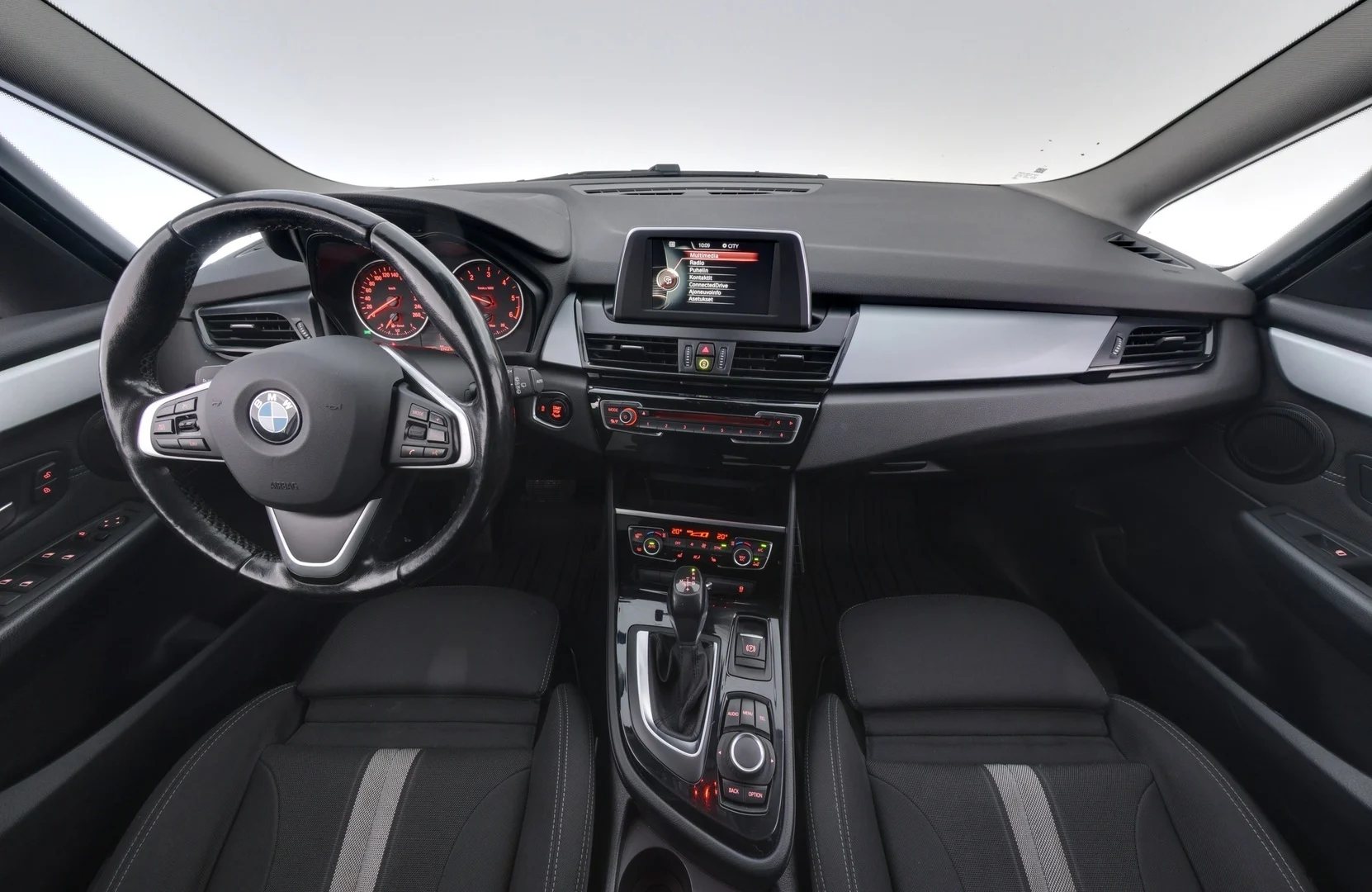 Car Image - 7iBwImM1StrZd9ZzNEe1N2