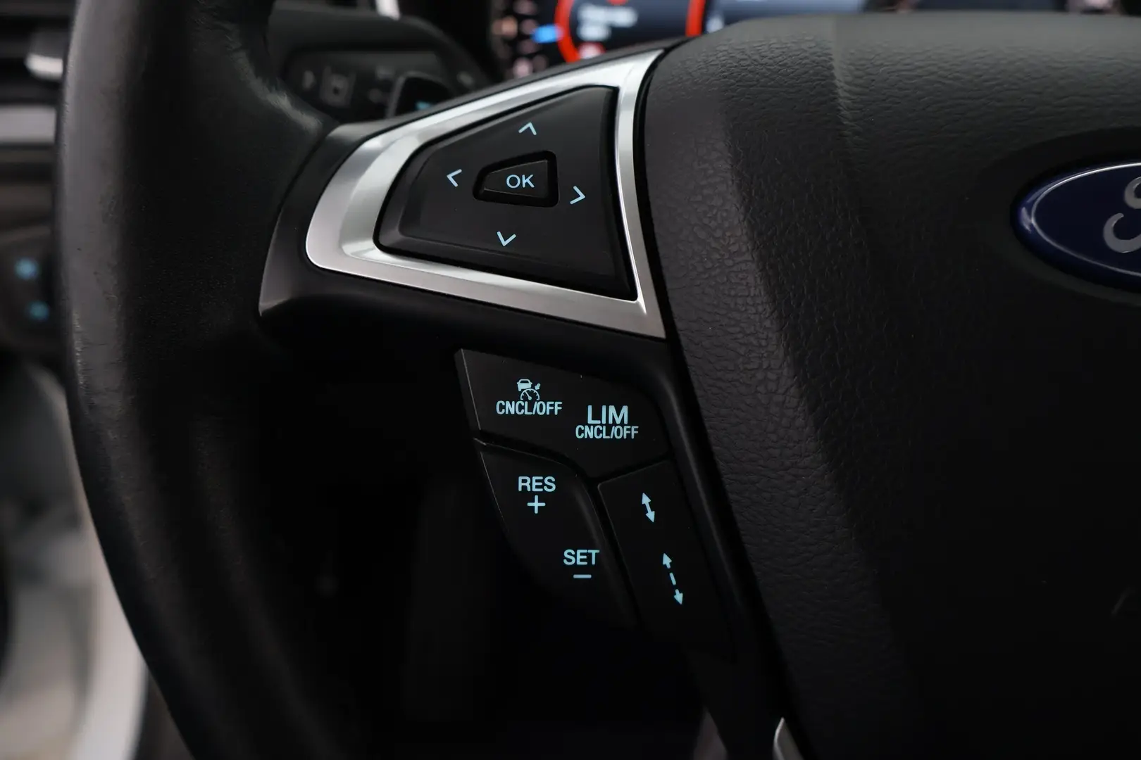 Car Image - 5G723KLFhYW5ch2g9BLFhE