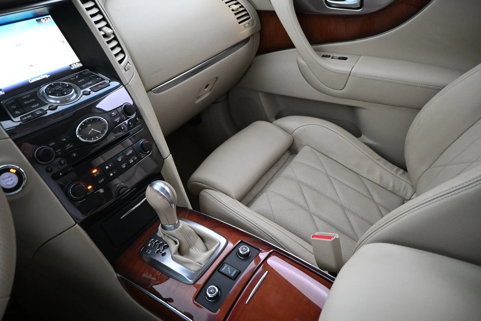 Car Image - 2o9FnhZvkXn25YLTKzQGaX