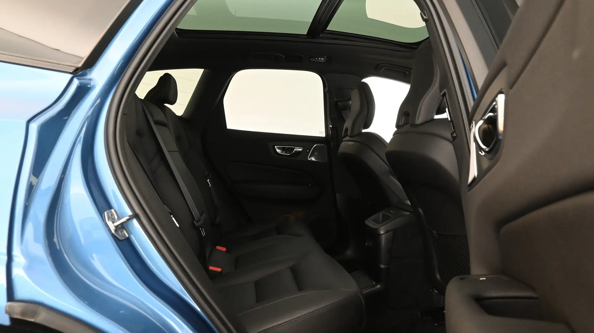 Car Image - 33gfgWDo4y6mFhlbbQwU6J