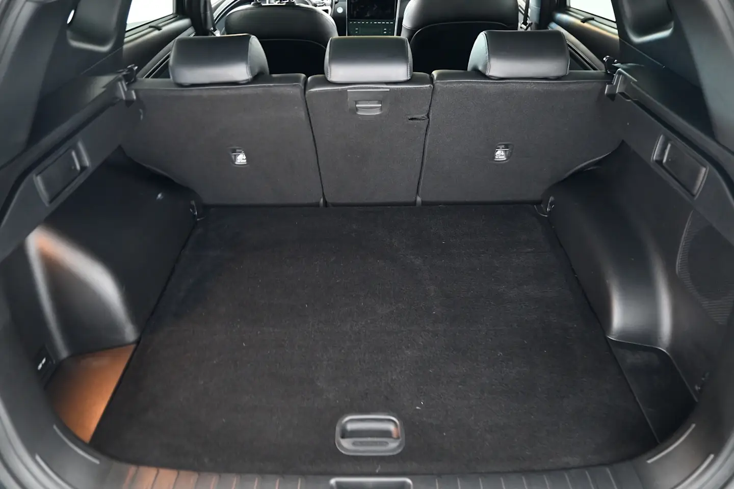 Car Image - 6vVsIx1caiz5VLXZdNOECi