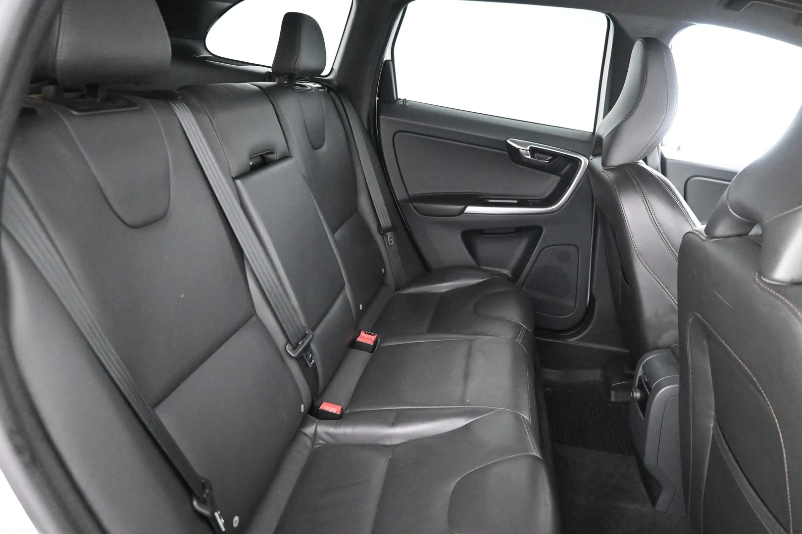 Car Image - 45fTbKPT6vs7YL6sogLMlN