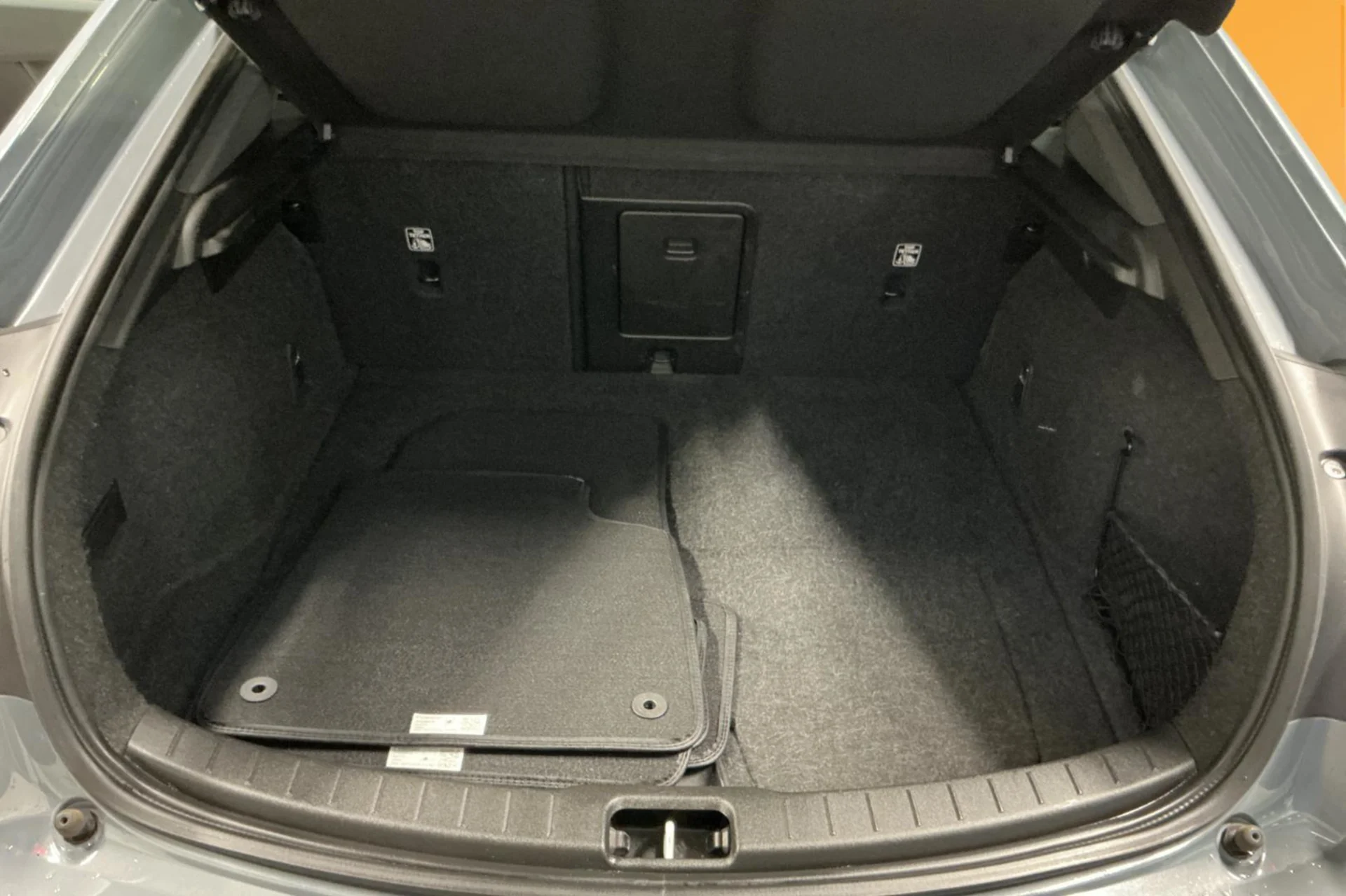 Car Image - 5jrIFSid3LUGmRGU4jYC2H