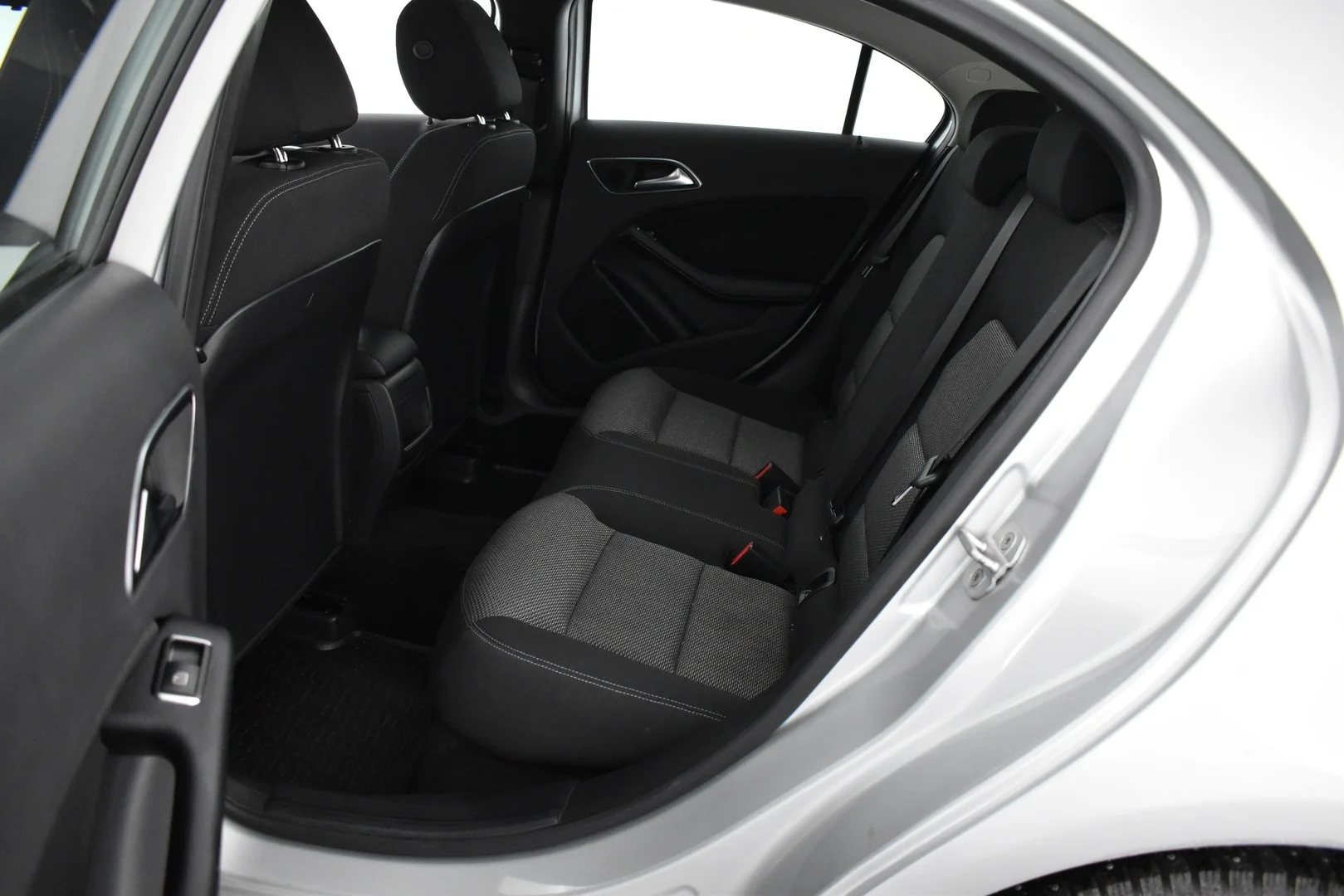 Car Image - 7Md9acUU6TZY9ZyK1yFgWc