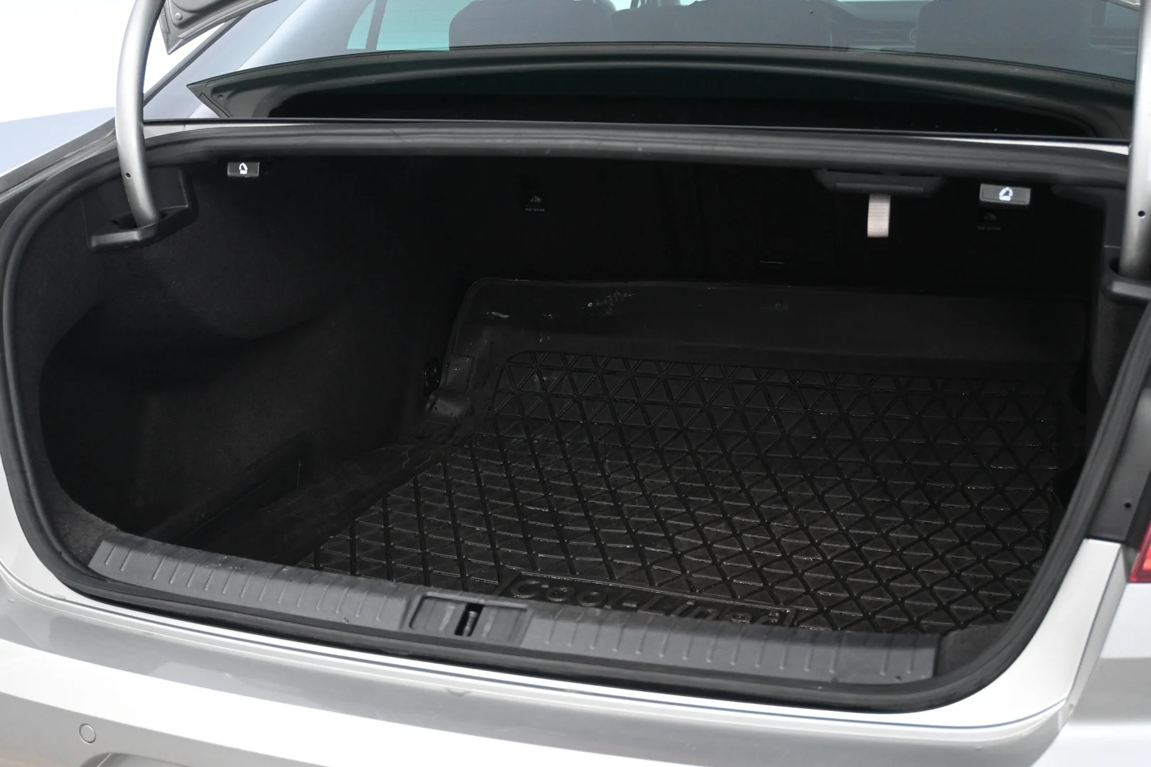 Car Image - 4lmaiNBPDDsb0yZdYsIcMC