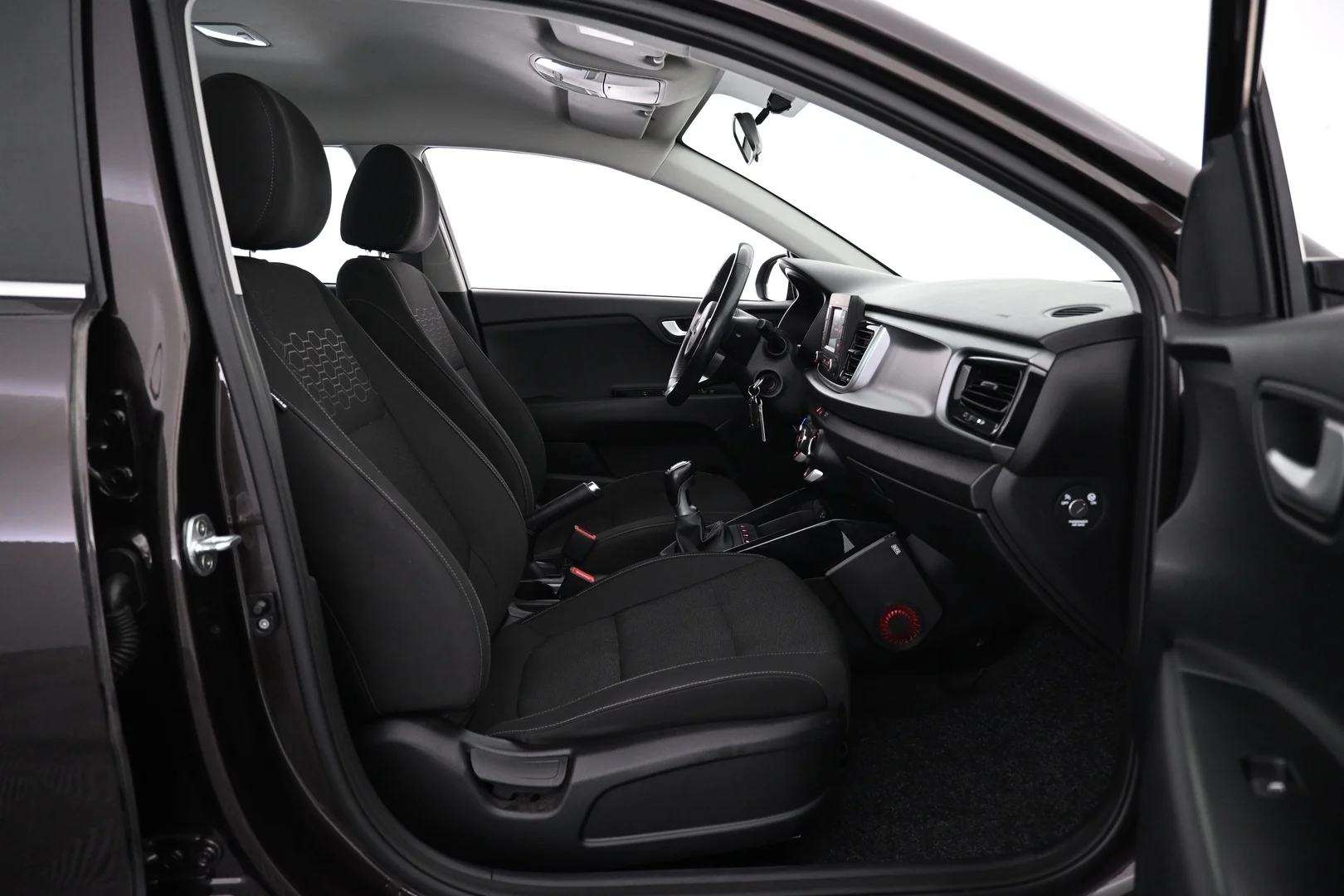 Car Image - qRmnxQs54oTBNyn8TorZa