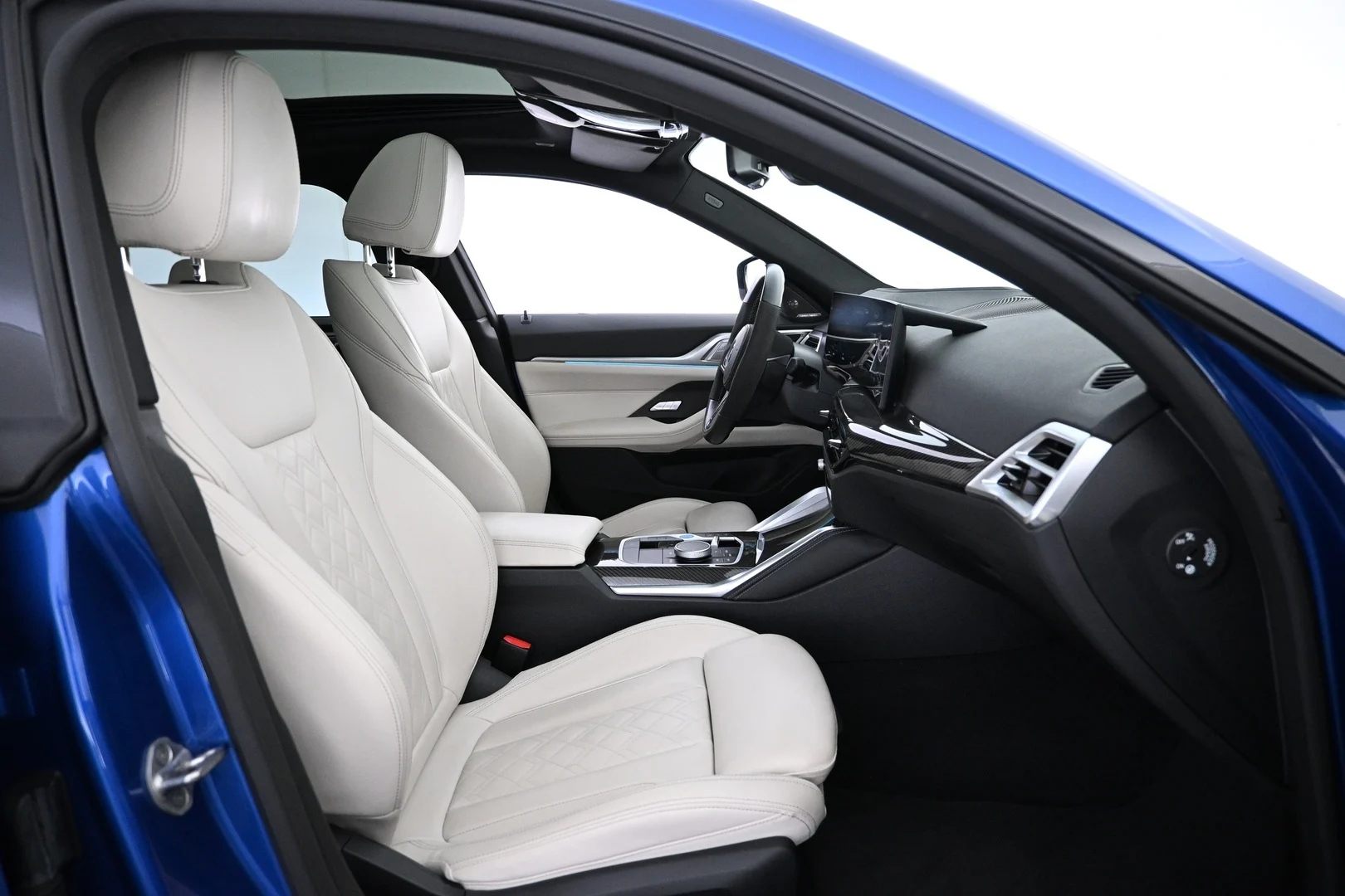 Car Image - 2JBZvxN92y9Liv4MJbcXZE