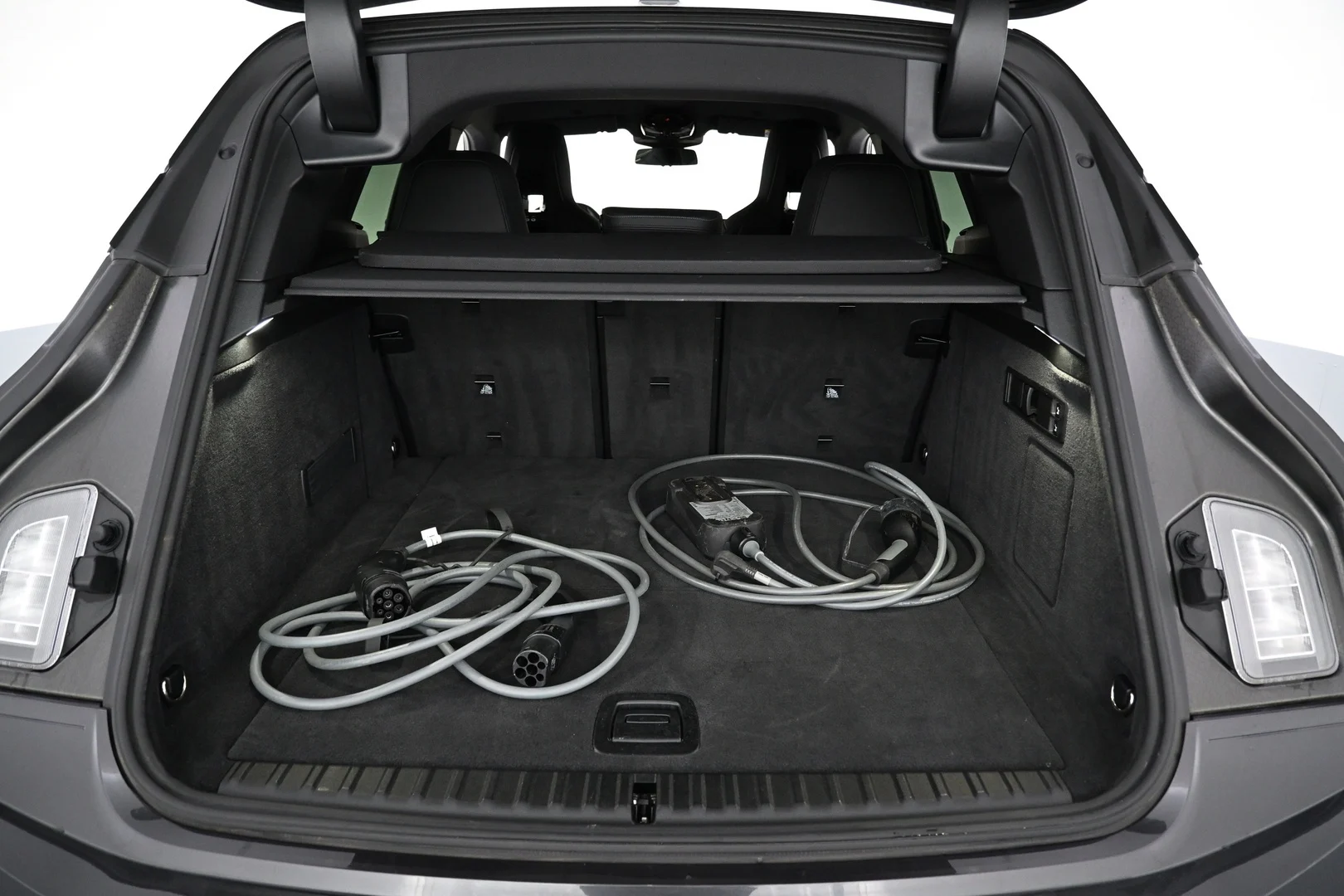 Car Image - 4lh3ECCfuPDpJxDr4eqyZN