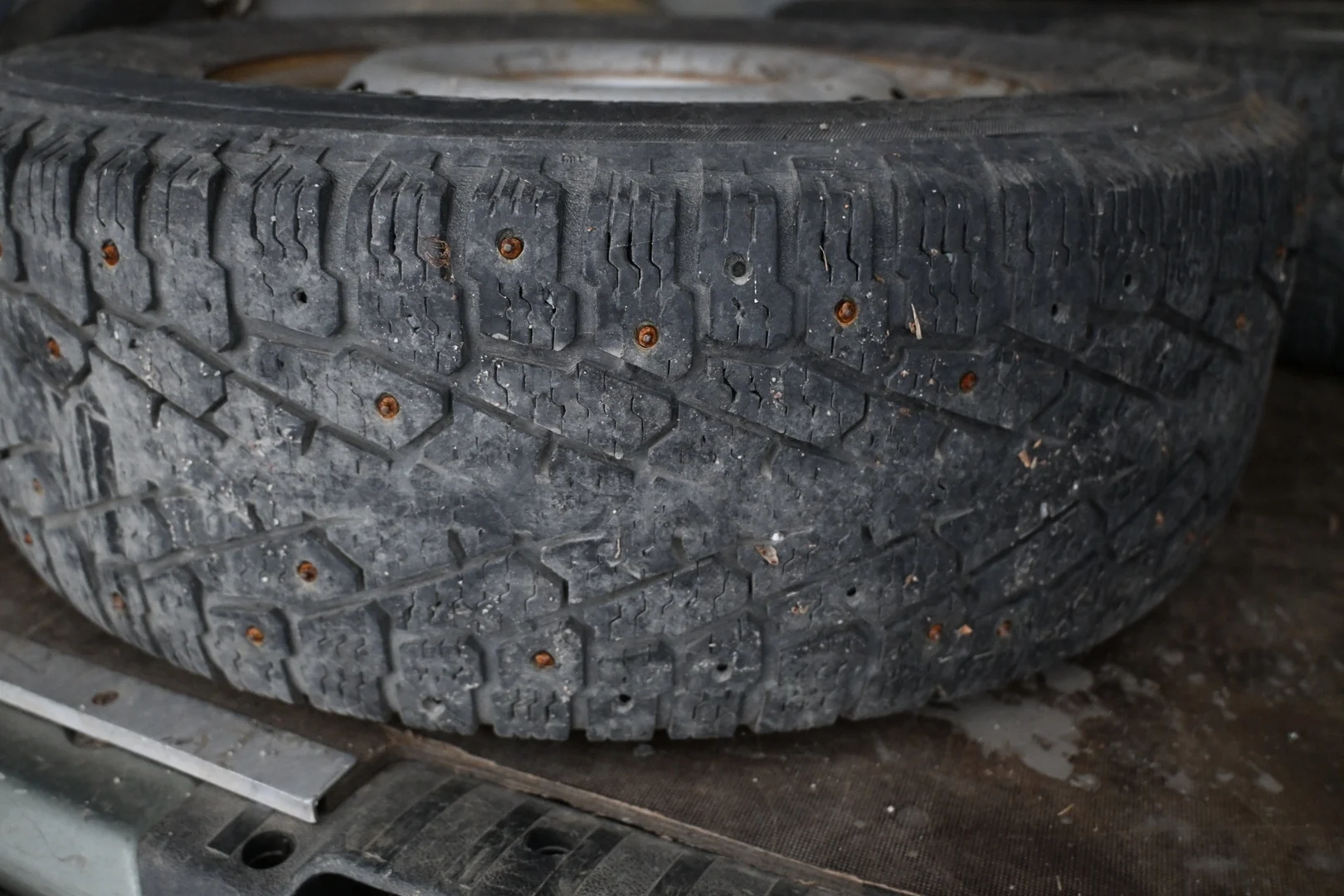 Car Image - SmgBvOg8oTCLvKbQxSGJE