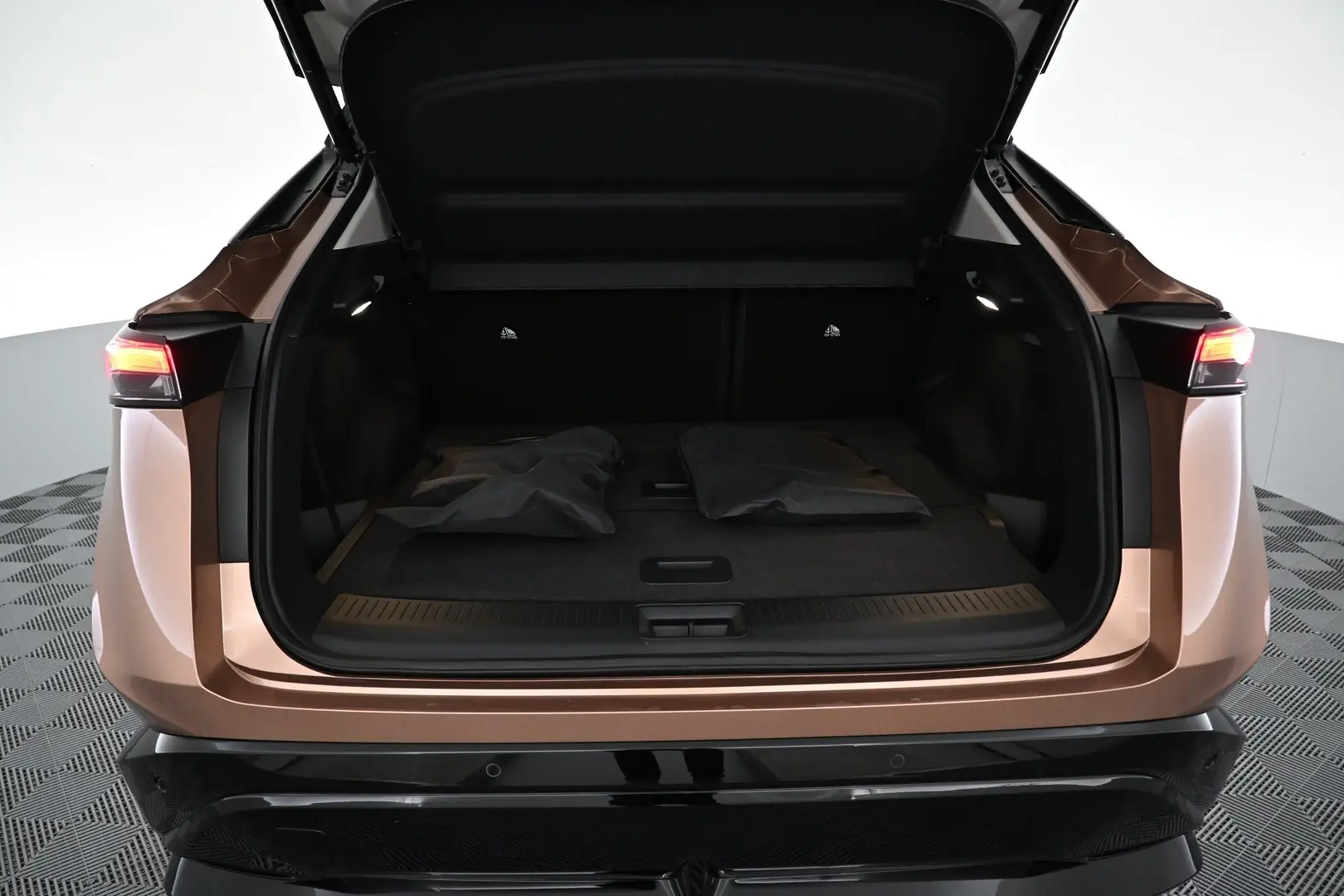 Car Image - NHL5we6hzPPoATdZrLJtZ