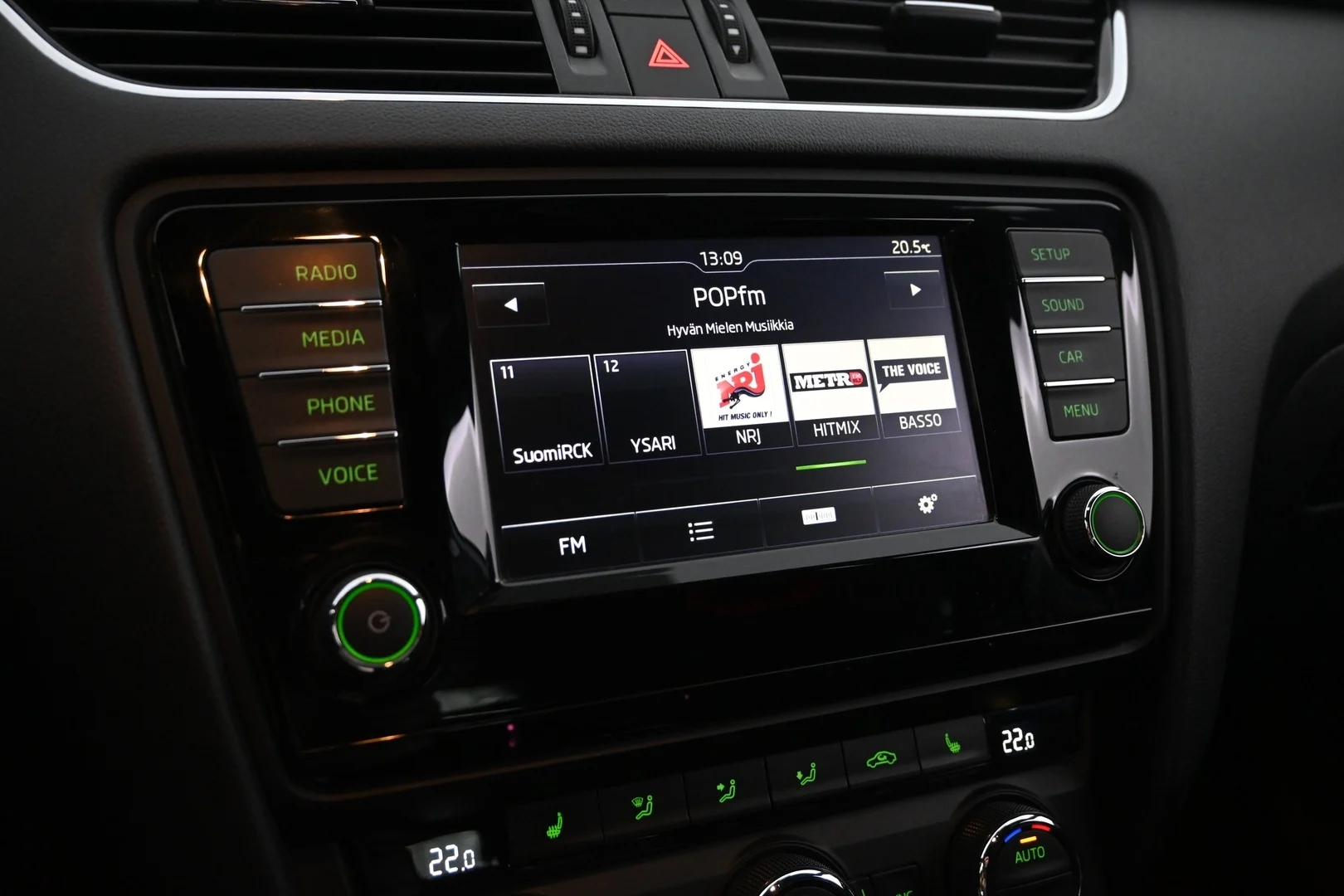 Car Image - 1YovOHW3QaEarbbtDP9Ac4