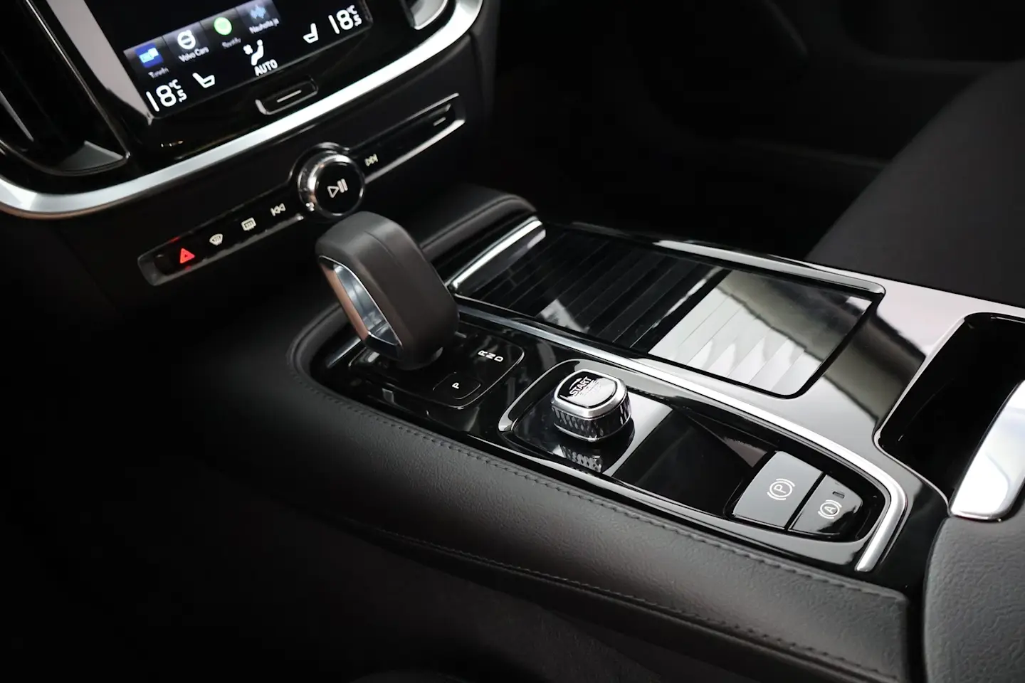 Car Image - 15hmdbm0guGGTWv96GkkPo