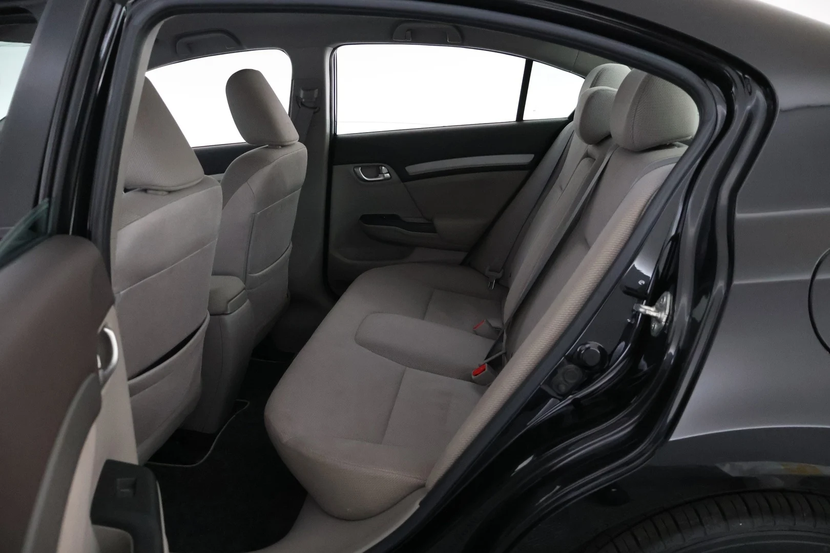 Car Image - 2bYbWG85PbLUVB0BaFHQb1