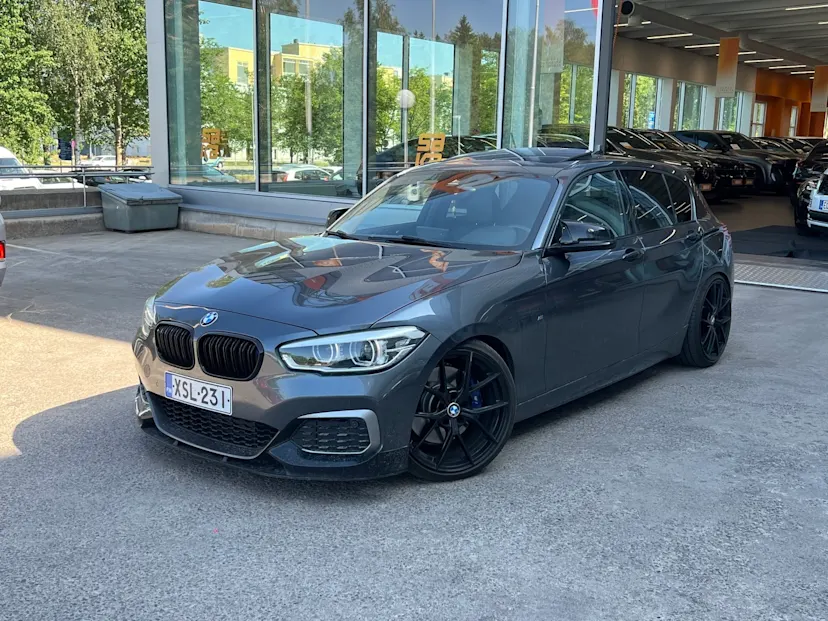 BMW M140i