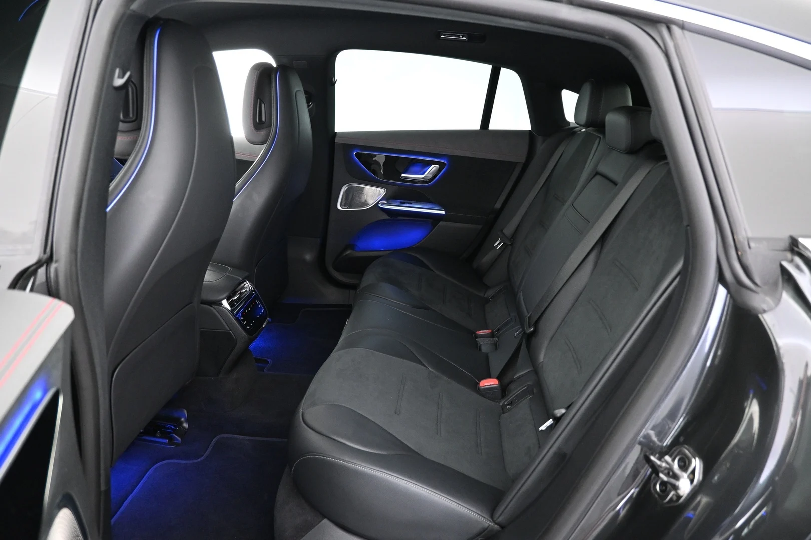 Car Image - 1fSHhl2IWDATuKNEFaLCXH