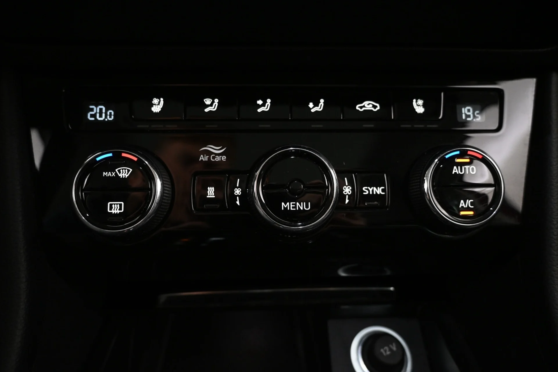 Car Image - 5Z2bxsOJQb5HSuEYQbfS7t