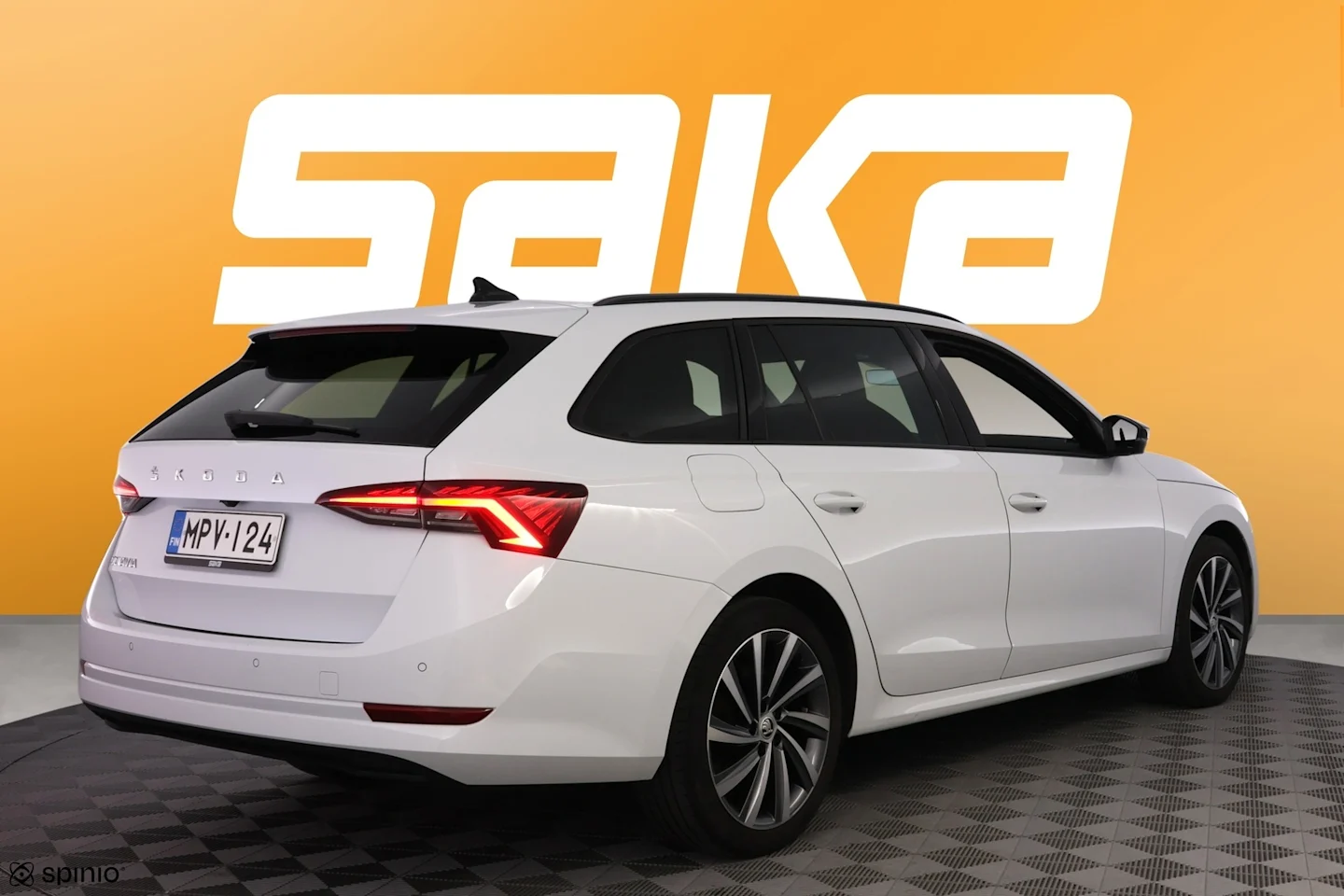 Car Image - 3W993AO9b30HfEeeebKYOG