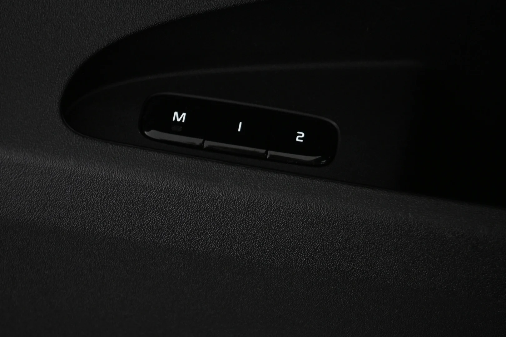 Car Image - WzOgwSe8hr7zyeHpvFfoS