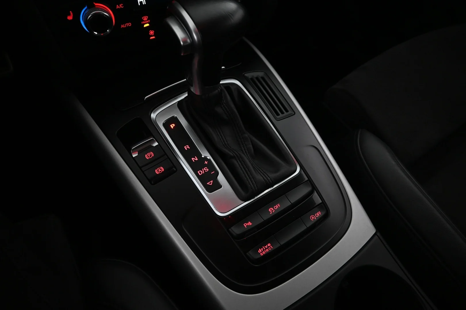 Car Image - 5rgLwWhFn9jAxYWejpdO9D