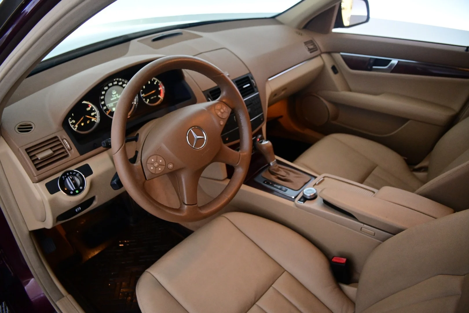 Car Image - 4p08uBl835ZYA0D9dqEpYE