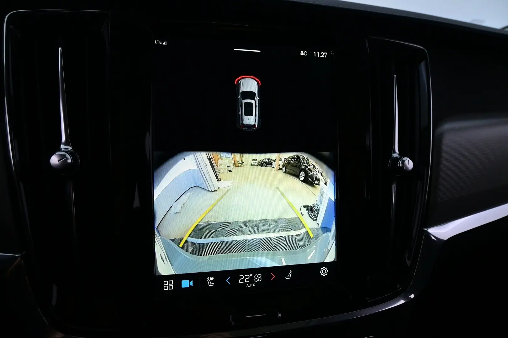 Car Image - 6kwnhe5ZbbolU6JFpTxfH9