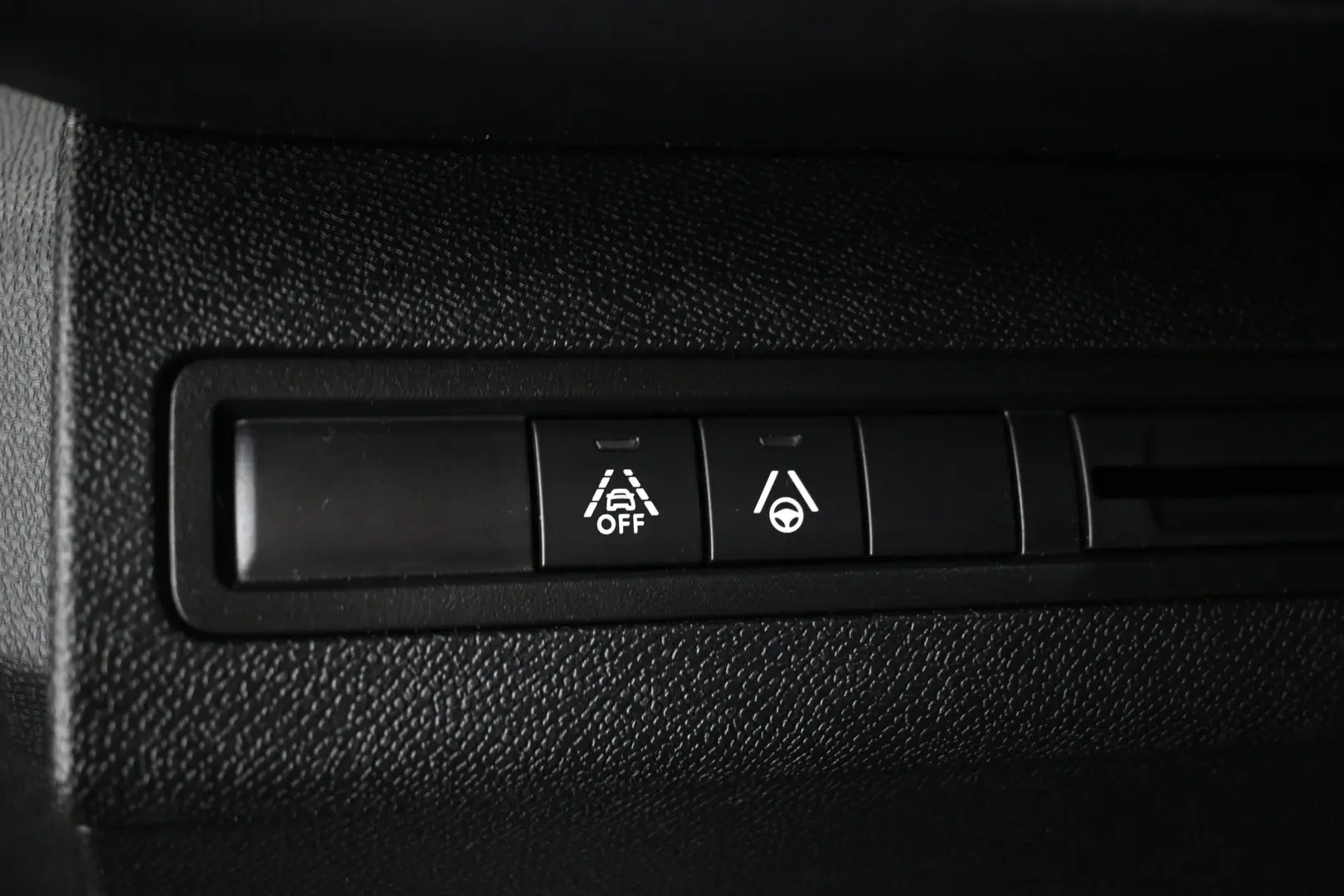 Car Image - 3alMsnsVSqLSC8hkuScJBY