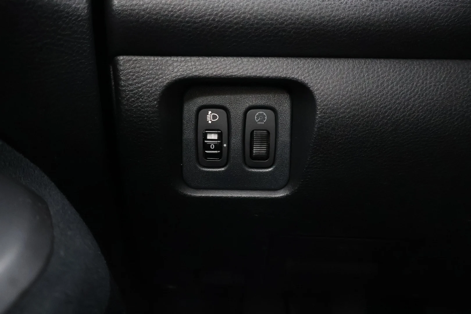 Car Image - 3Wj5YcMlRbOw6zXer1SSCd