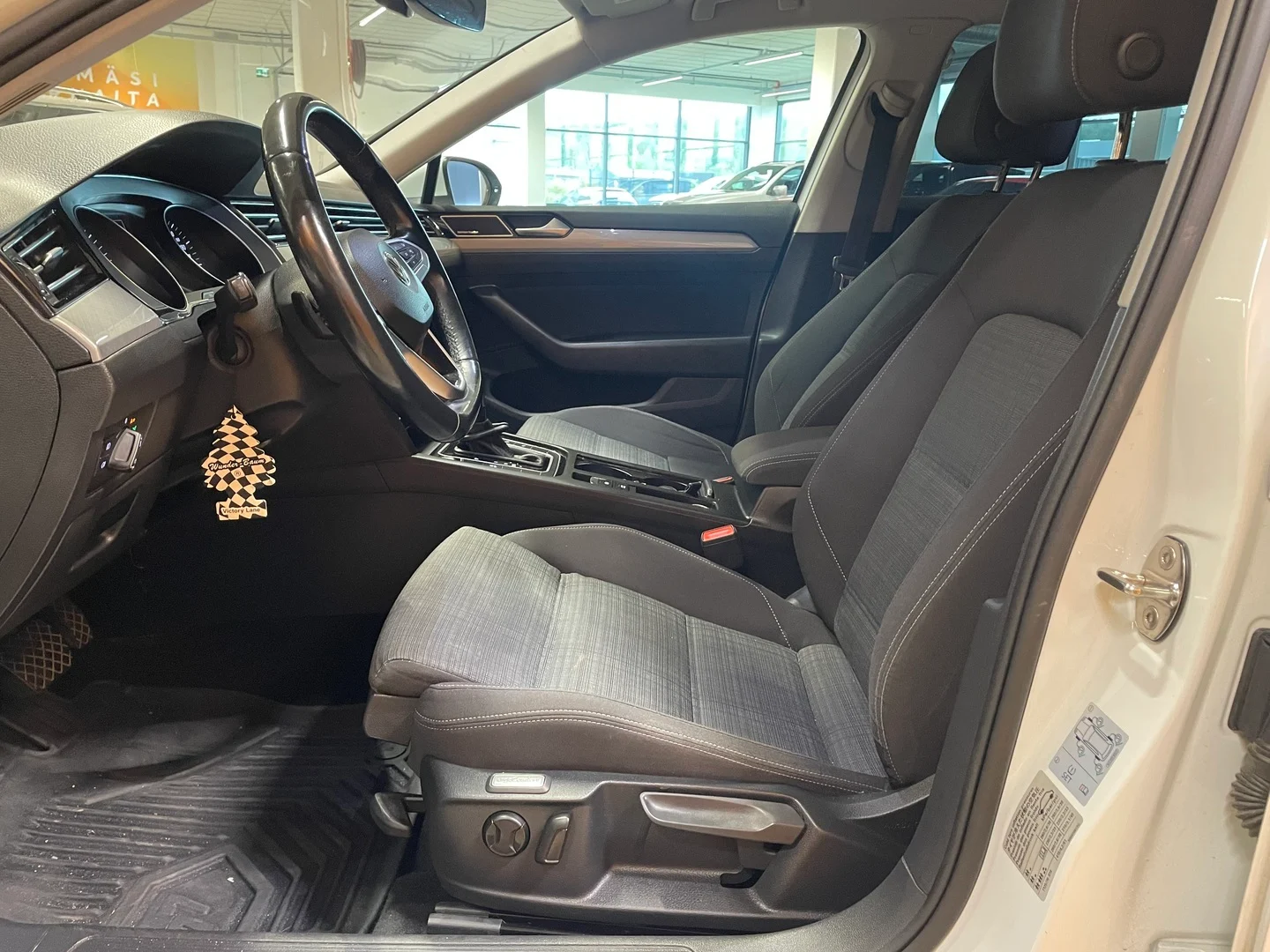 Car Image - 5qqEnnfyYaShS3DVXBAtrZ