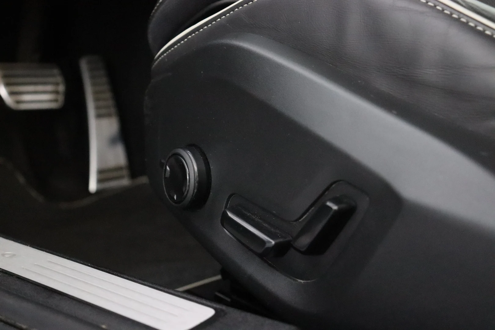 Car Image - 5PxEpt0GKtrBgZ3SrdvpJT