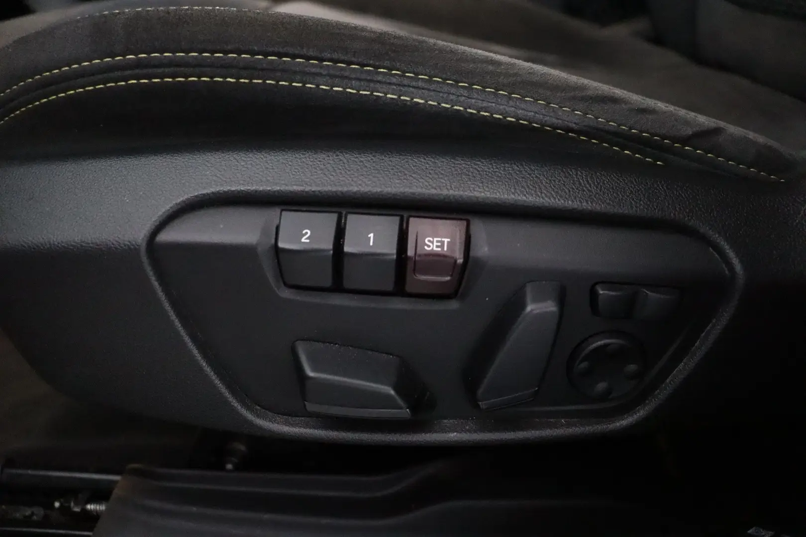Car Image - 4TRmzcbwrYwiigxY6nJYwb