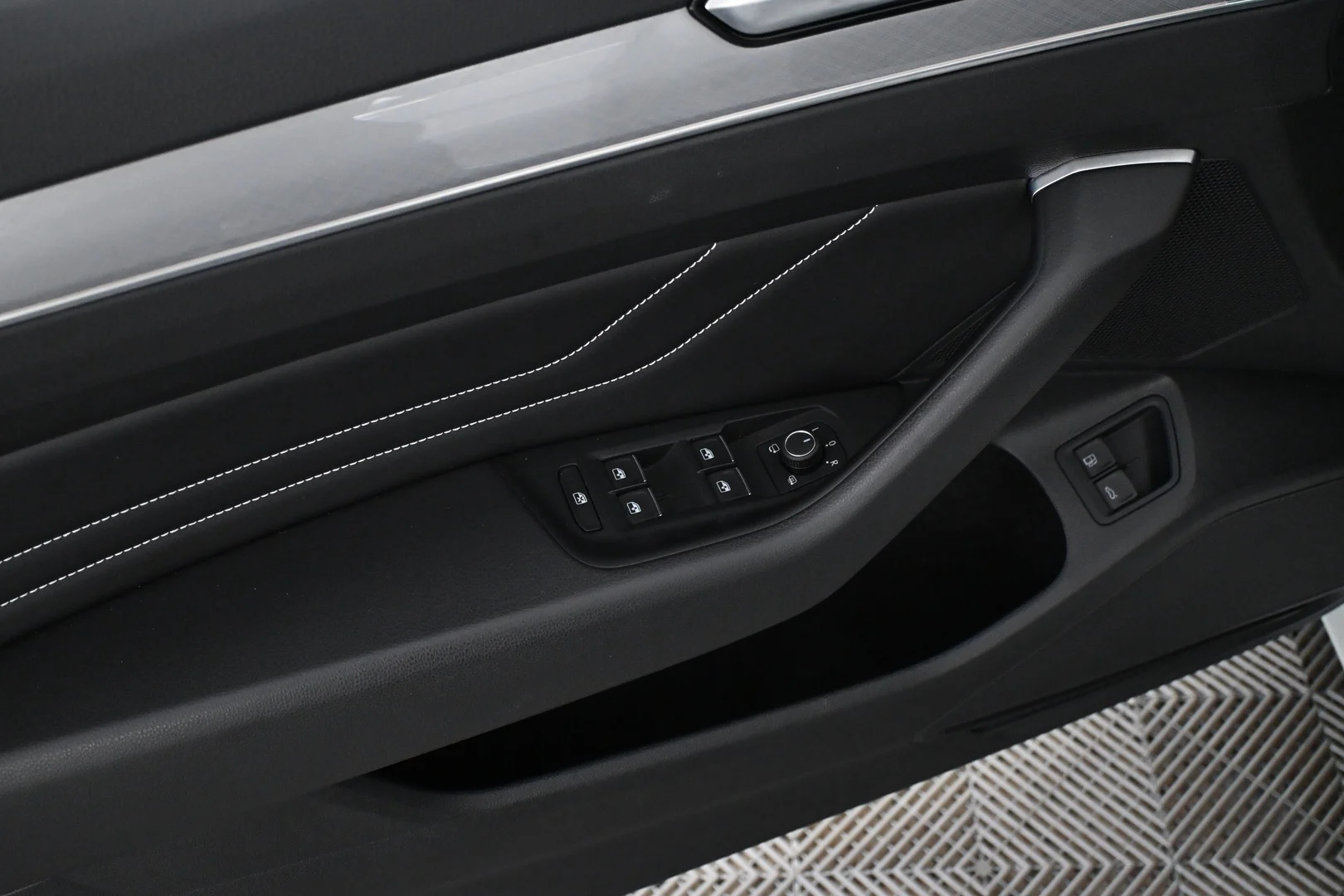 Car Image - 7MqXNPFf2eX9l6zhug2ow