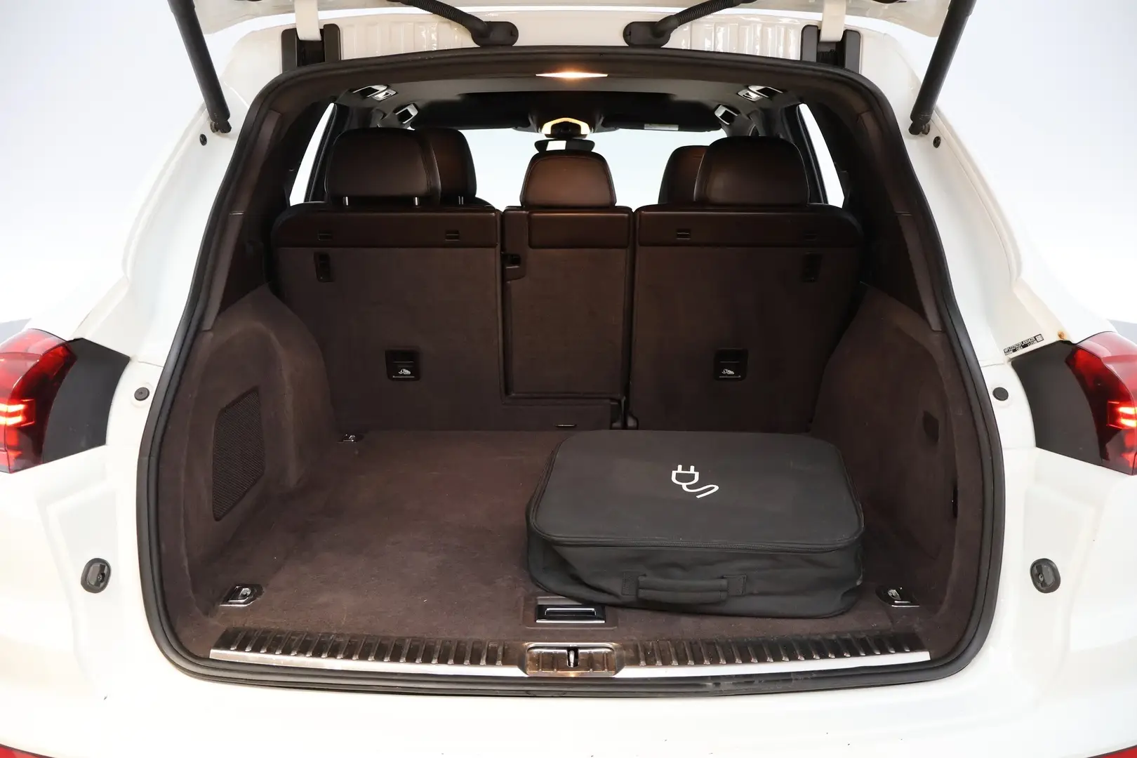 Car Image - 7LvFqadFKCUDBLQFFGlNxR