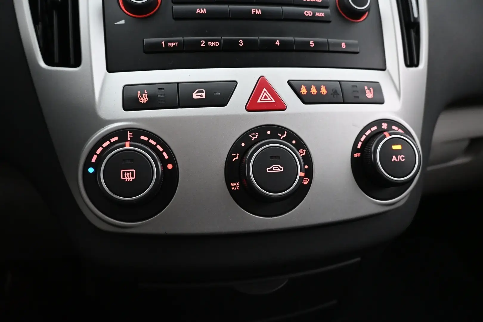 Car Image - 454xugSHc9dMUNam2zJUhE