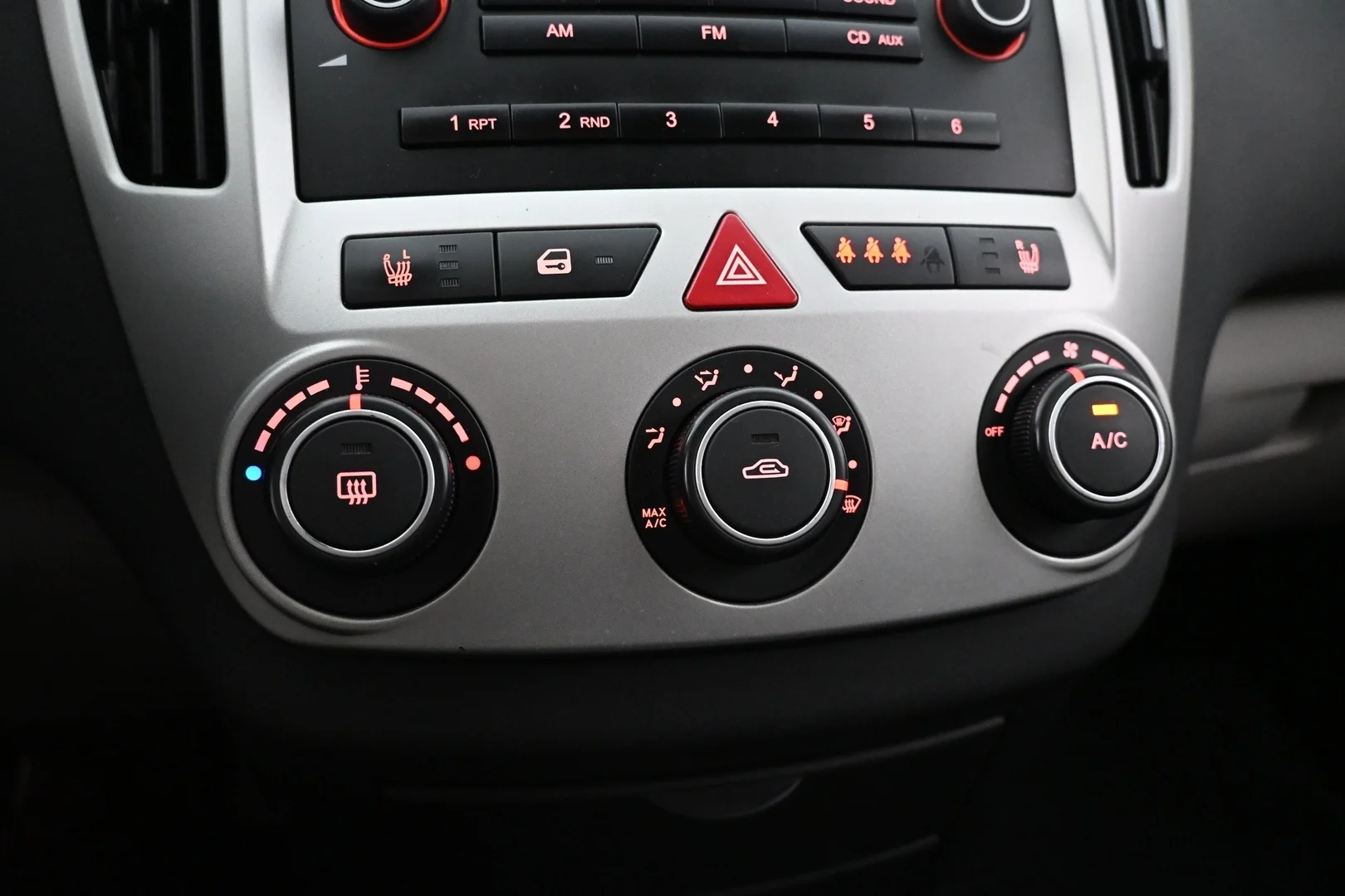 Car Image - 454xugSHc9dMUNam2zJUhE