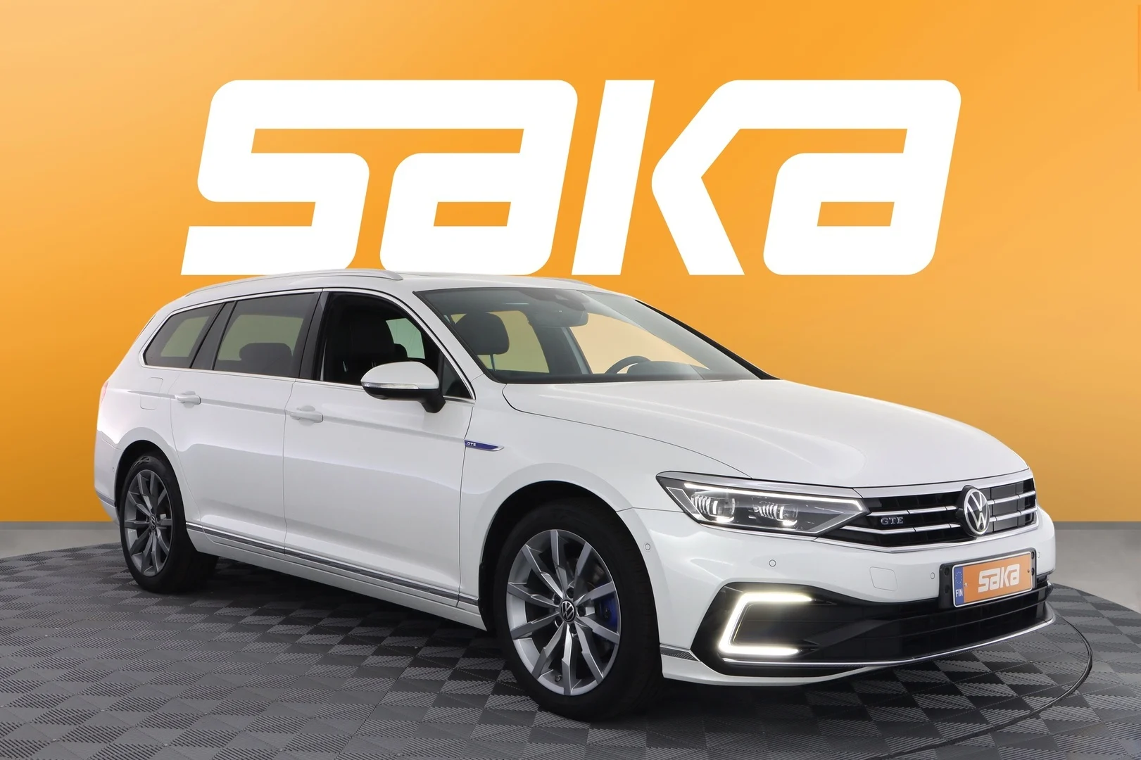 Car Image - 7Dlrm9B6xt6XNtJbBTeuEt
