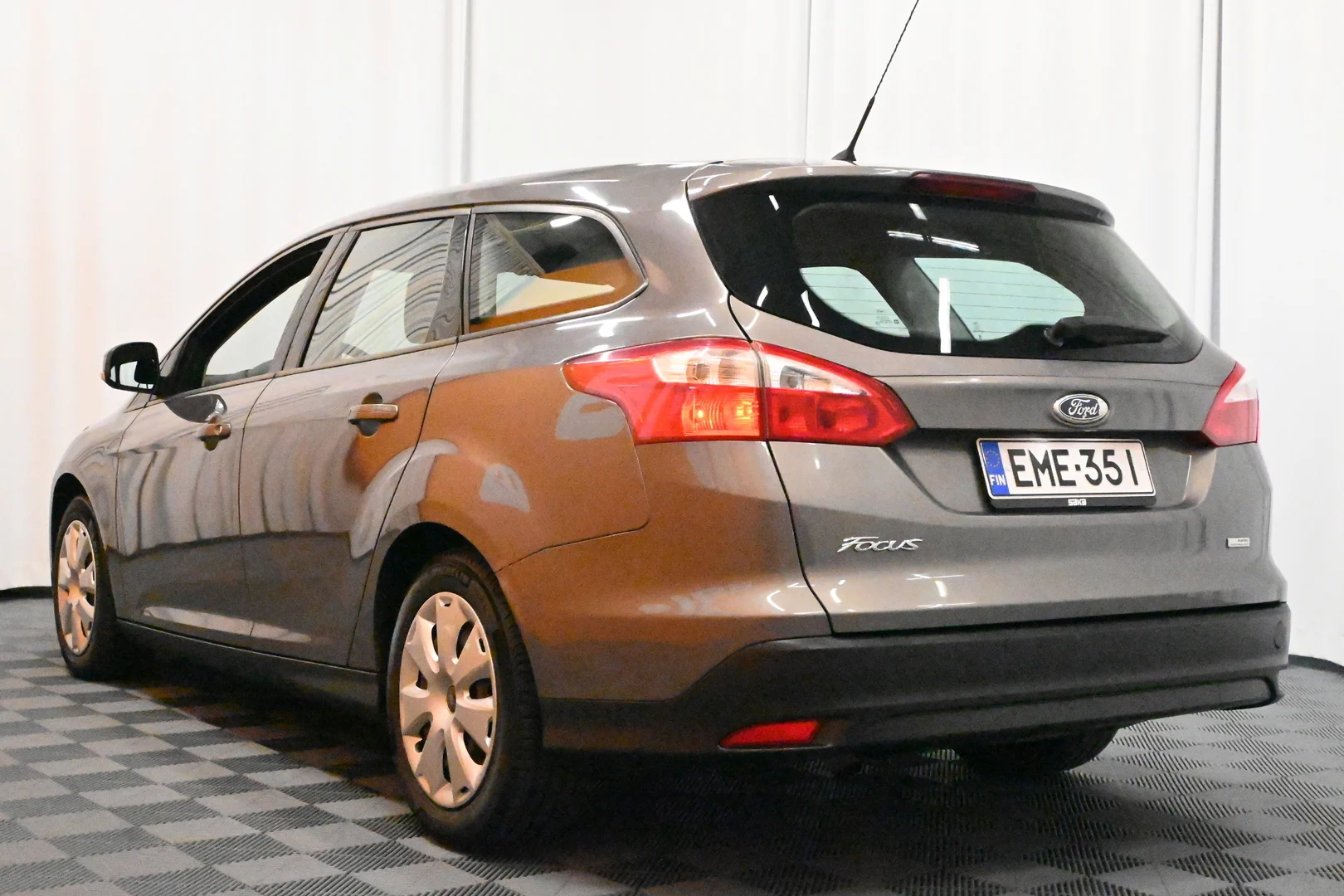 Car Image - 7smQ995Alw49OGR580qBP2