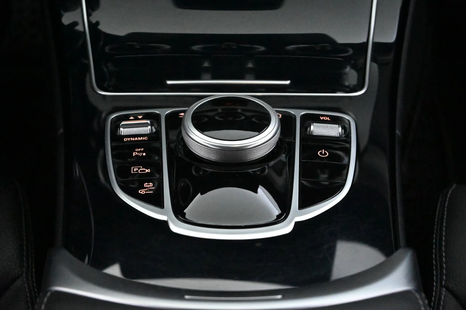 Car Image - 2NcMxGDPFEcgIz3KUTIgDT