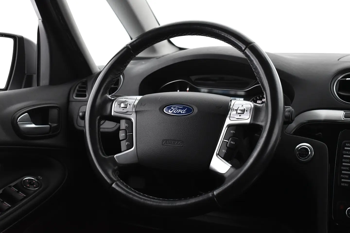 Car Image - 7iVr6pigFUO50688tdh7Tv