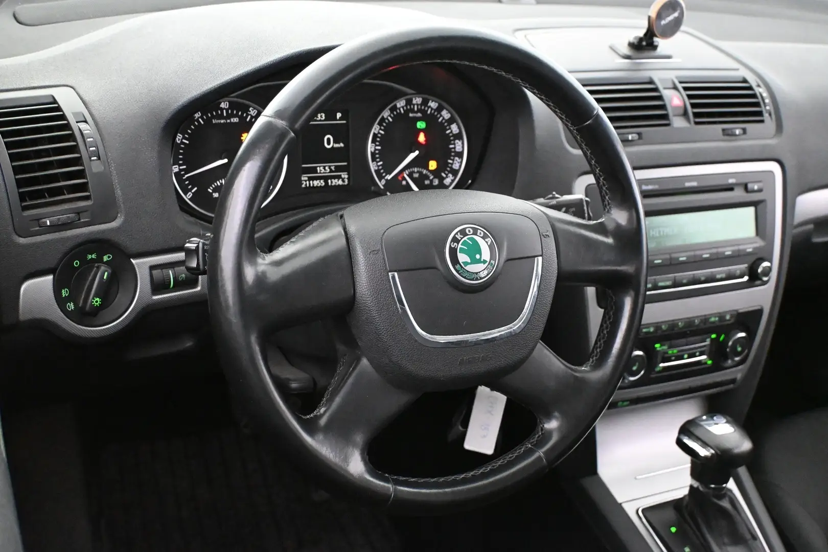 Car Image - 1bHHXrMatAKBNye6f94B2X