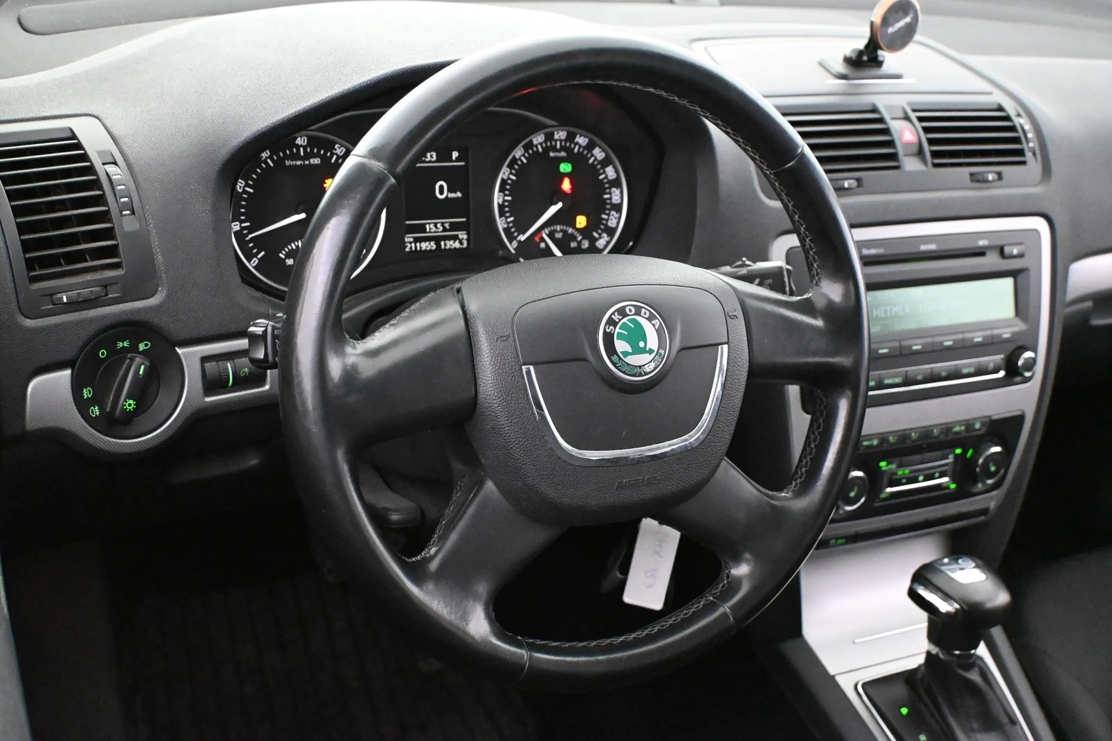 Car Image - 1bHHXrMatAKBNye6f94B2X
