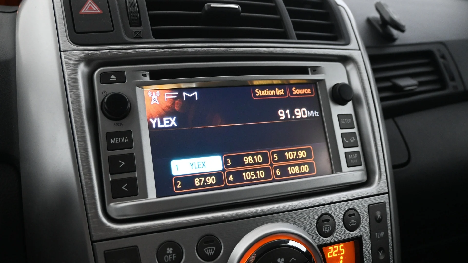 Car Image - 6ZXdyJziDllLtAk0H5eFGJ