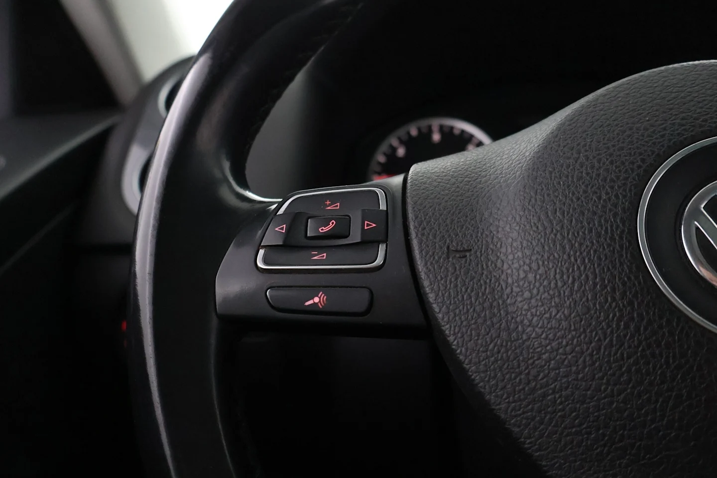 Car Image - 309mnchTk2vuSPaSA9E93
