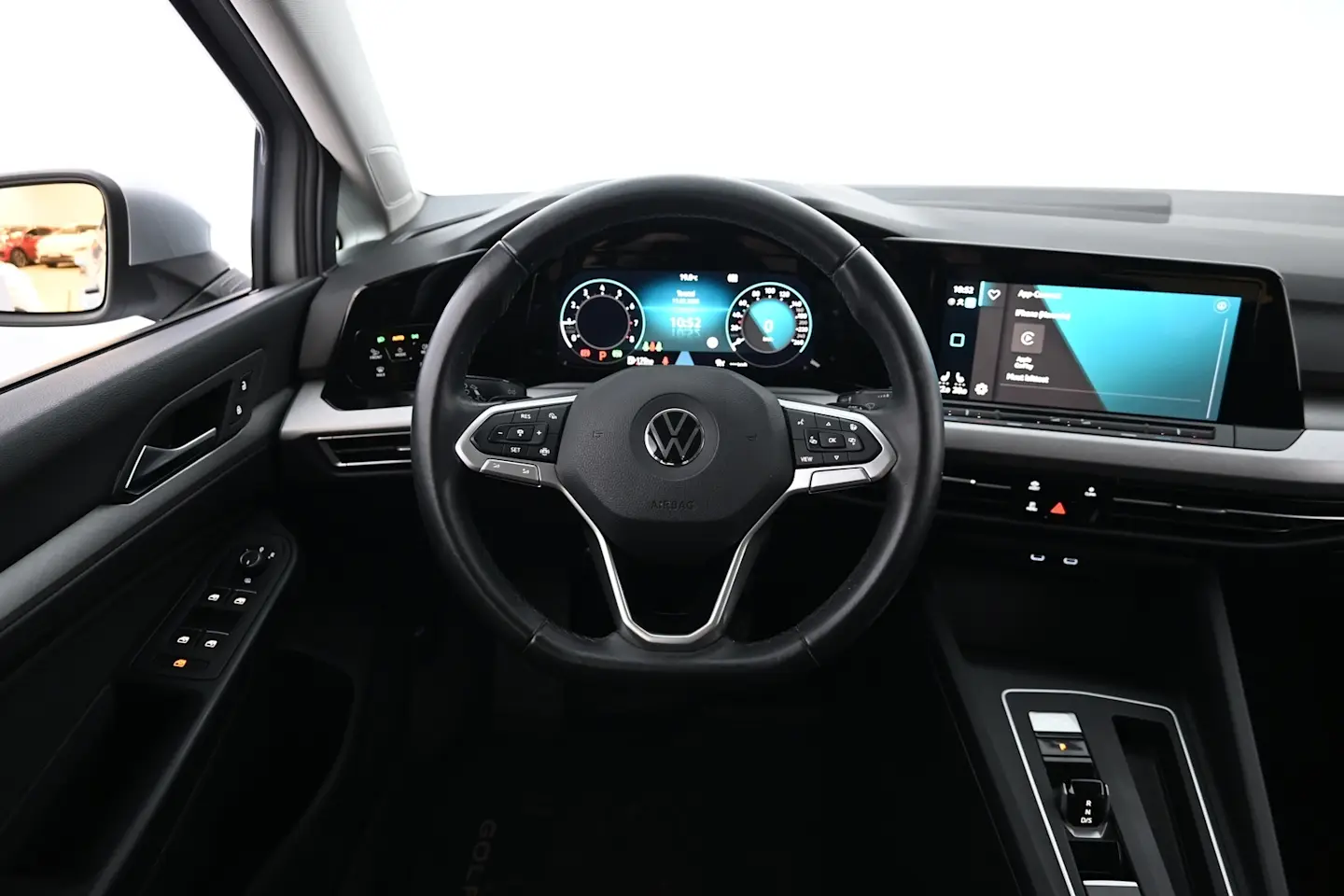 Car Image - 5pmd5VnyFREJ6jNsJHwIBt