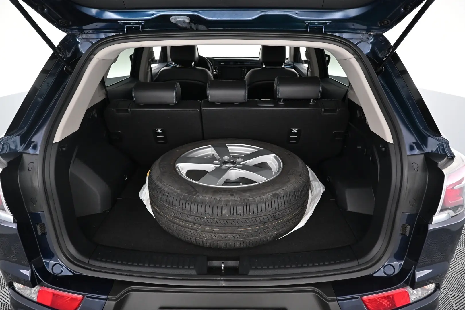 Car Image - jVAfw6u4lGQ85fAcmTYbg