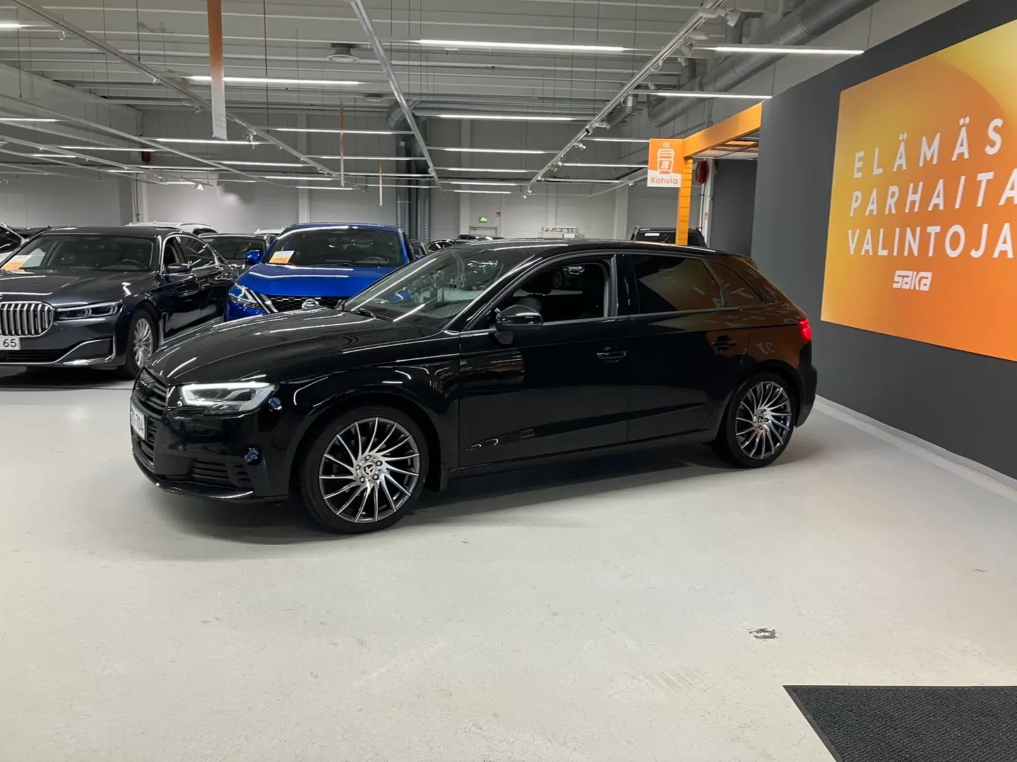 Car Image - 5ol048nfu8iIsw3NGYTTuf