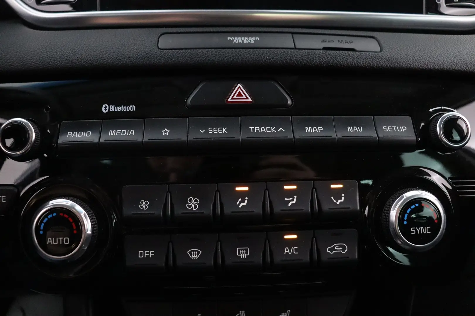 Car Image - 3B4Ao3YYsgmVAwK1XvDbdb