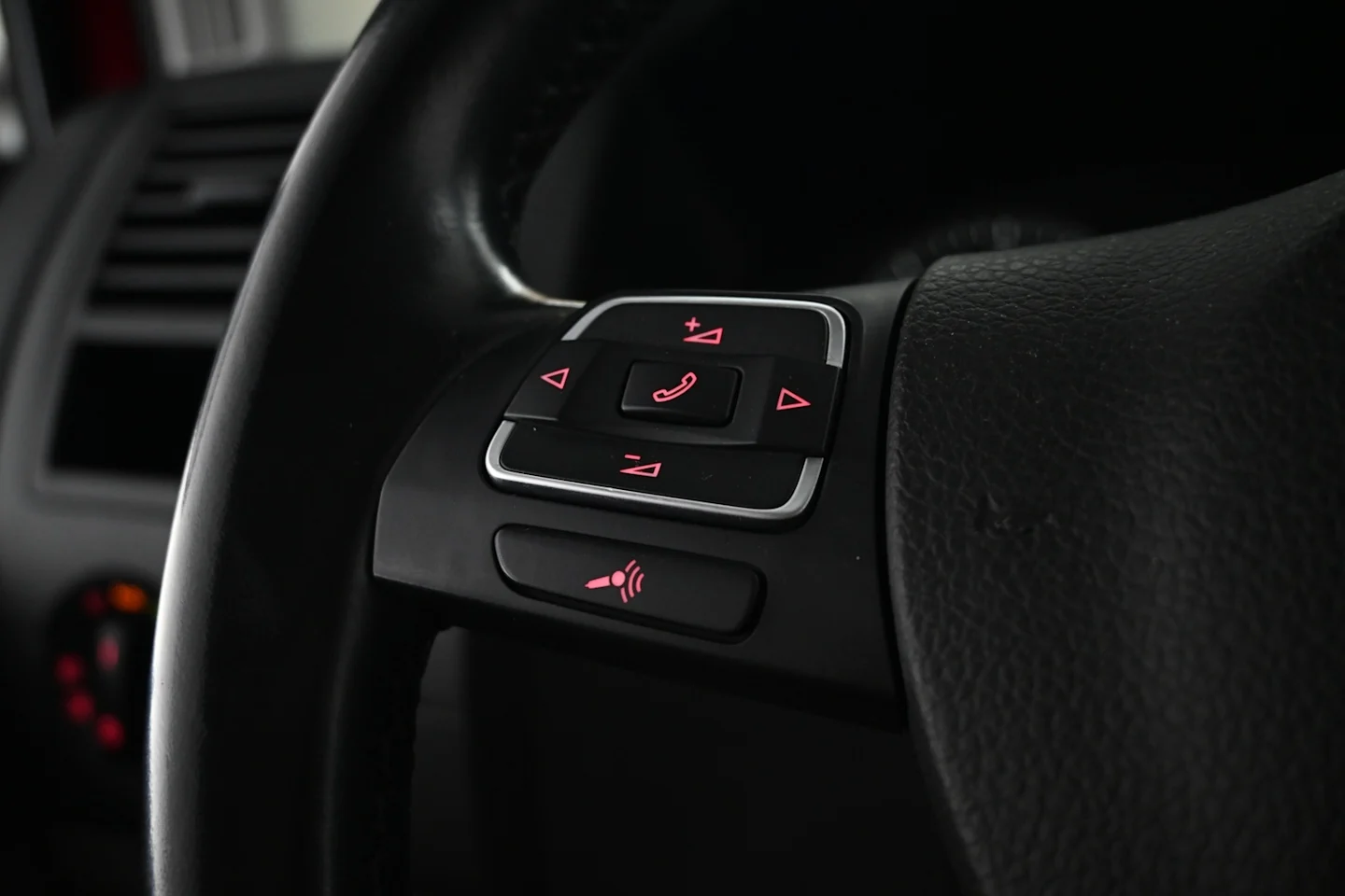 Car Image - 3WS4Wj1lEYAiSHWXS6gi83