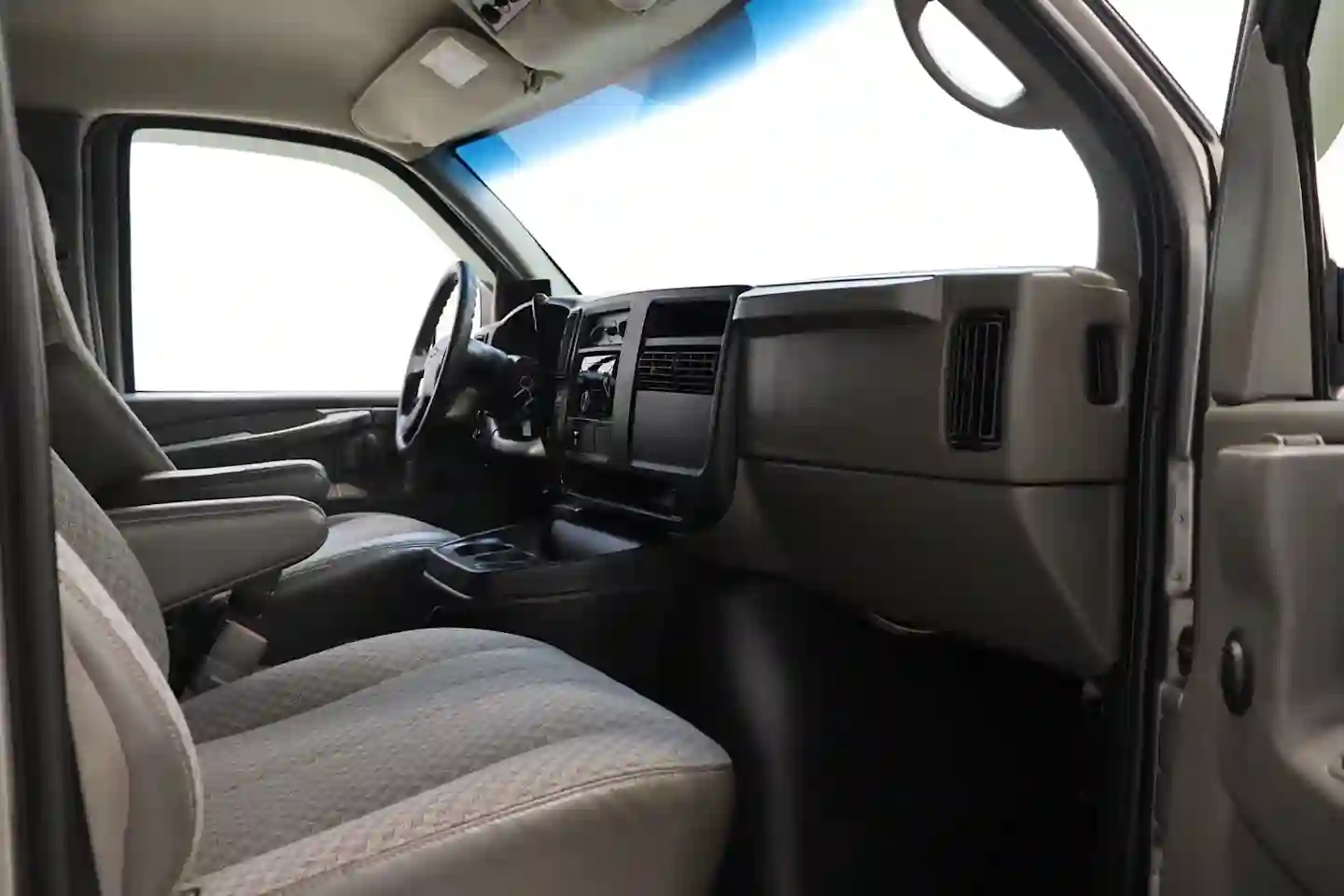 Car Image - 66kLQIPZhg6ZAZcP3WkW4L