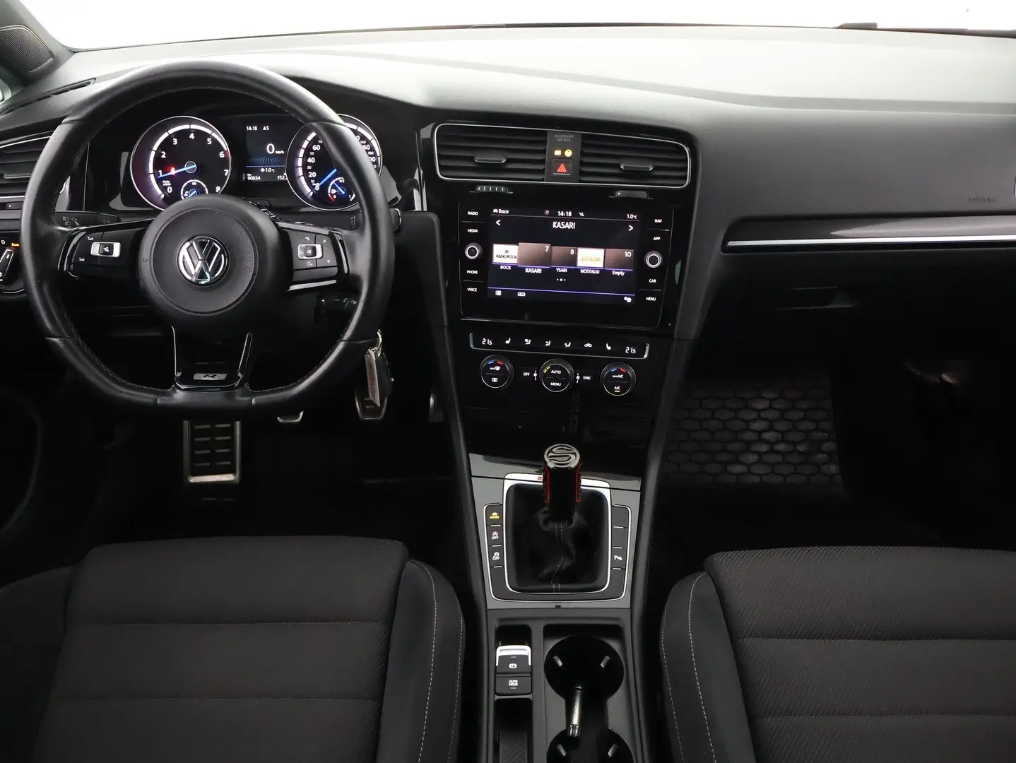 Car Image - gP1SHWCgqMOJ0Nd8zXWfX