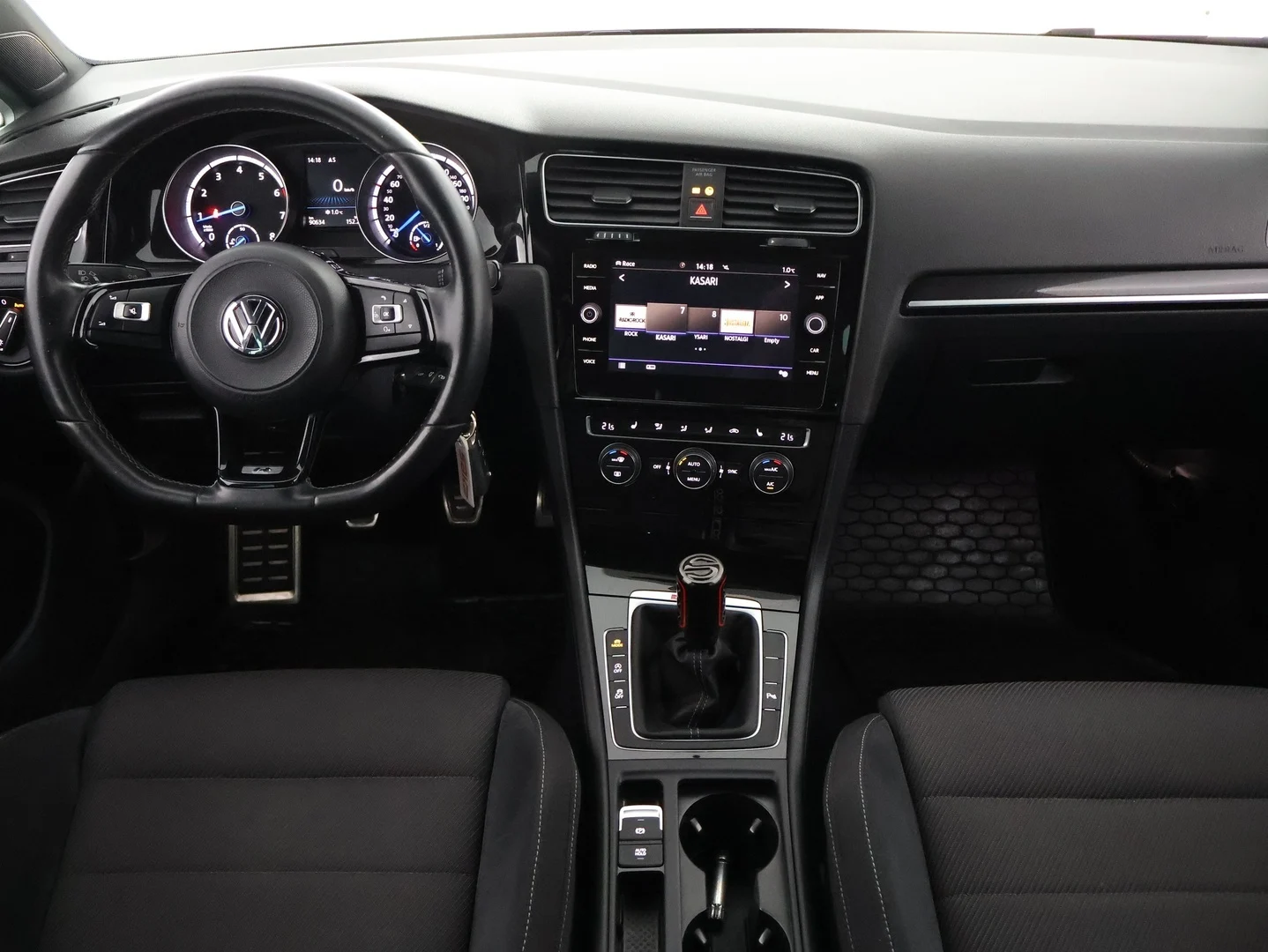 Car Image - gP1SHWCgqMOJ0Nd8zXWfX